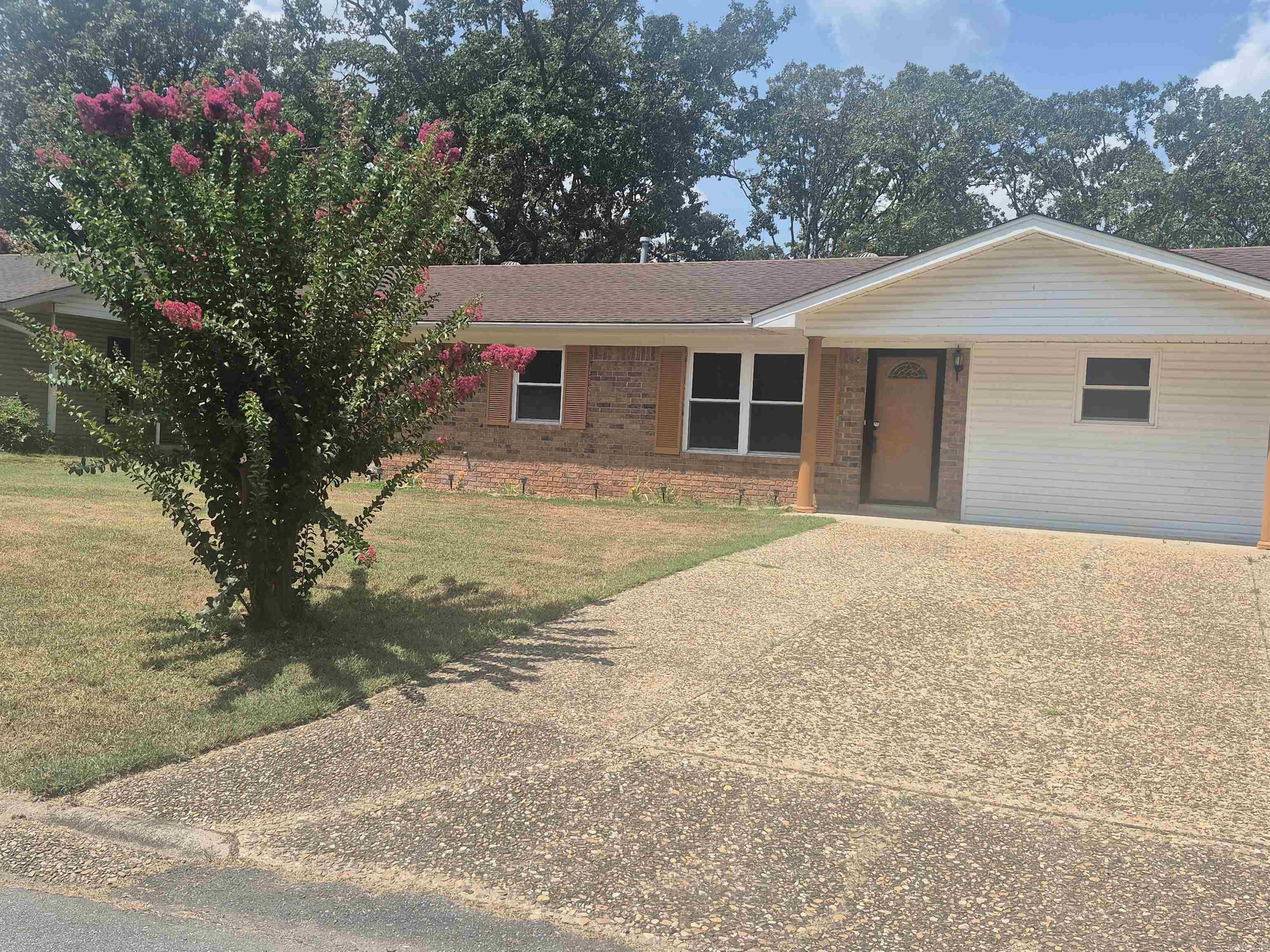 8921 CLAREMONT  Sherwood, AR