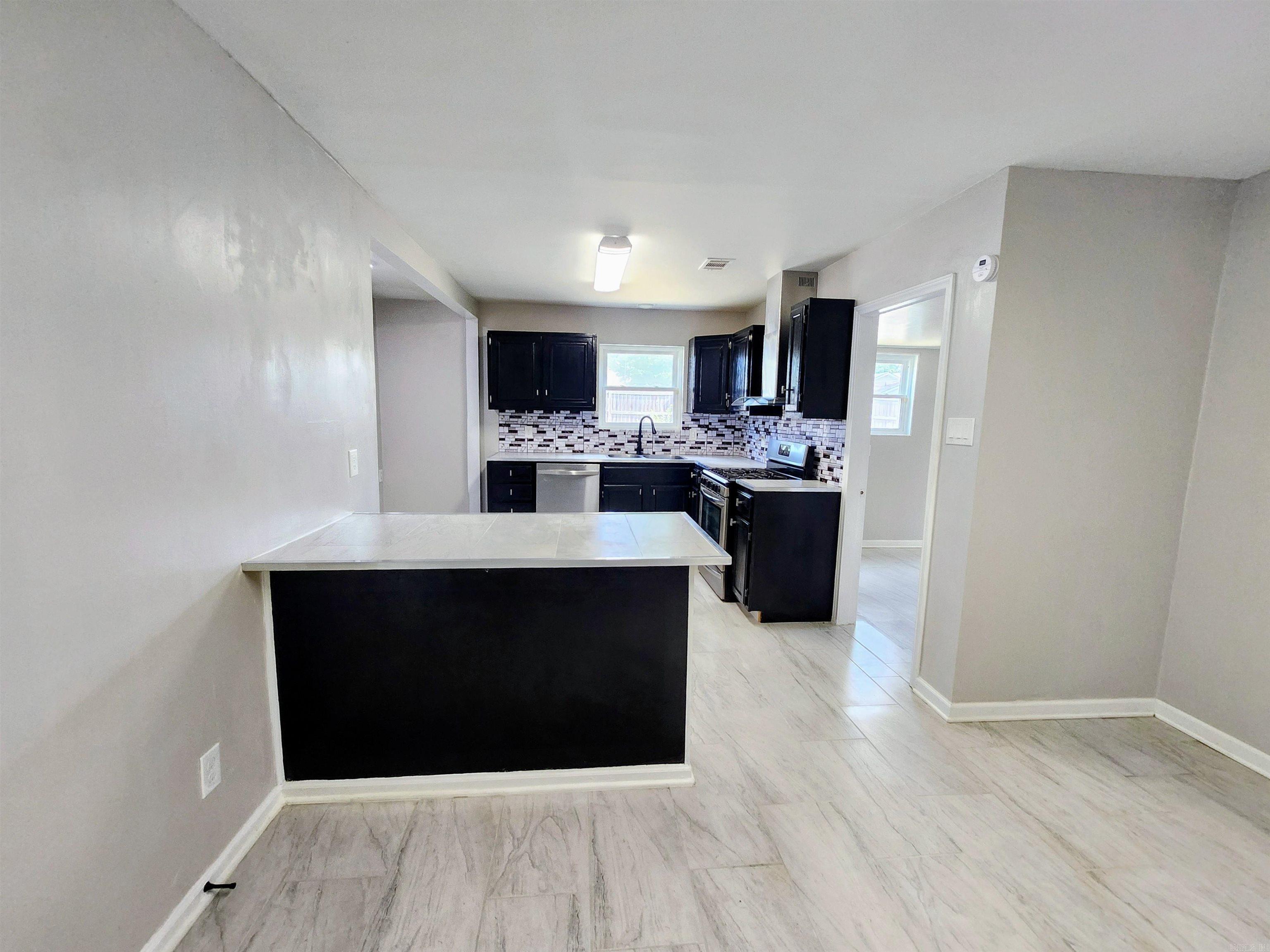 8921 CLAREMONT  Sherwood, AR