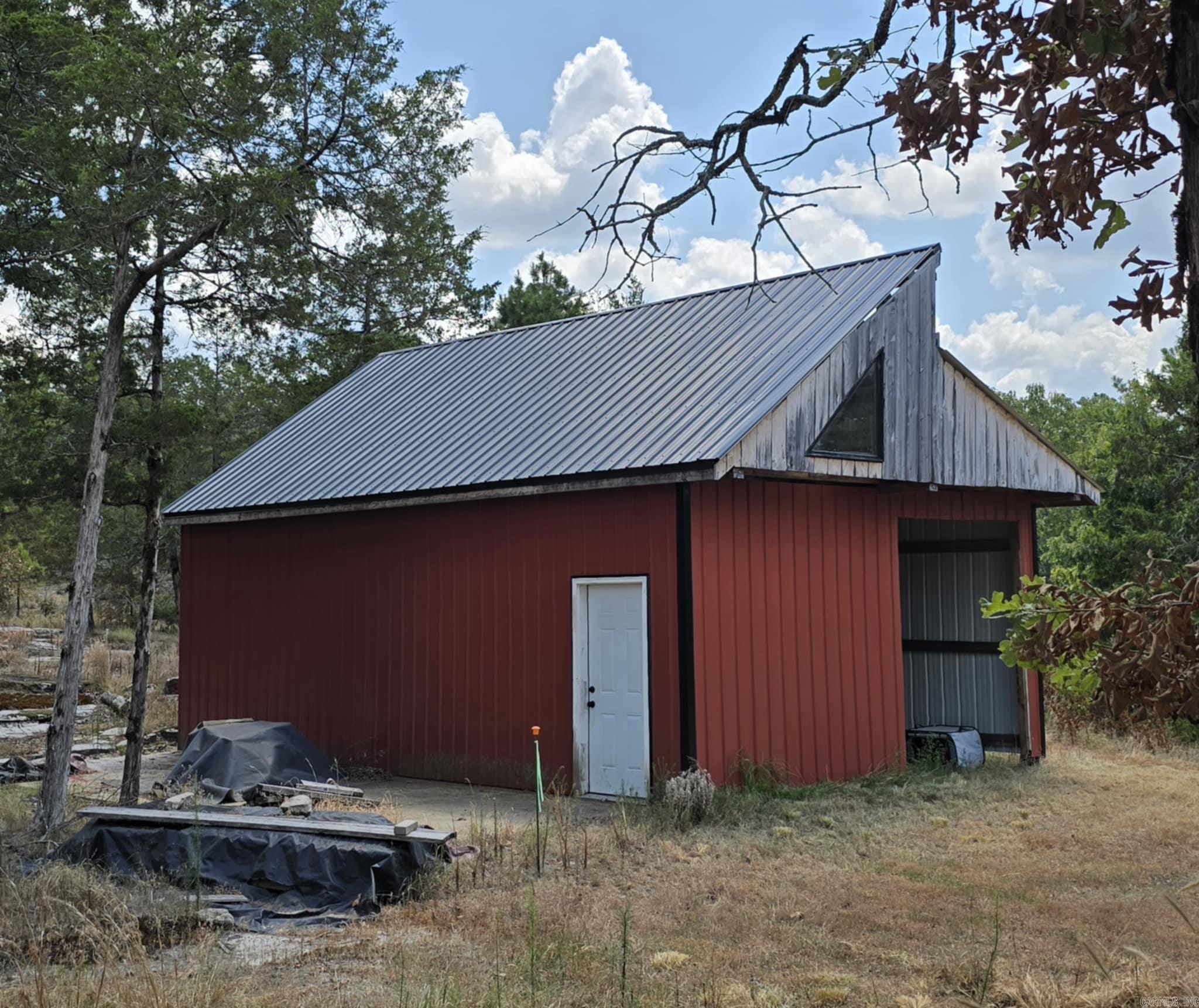 320 Pine Crest  Calico Rock, AR