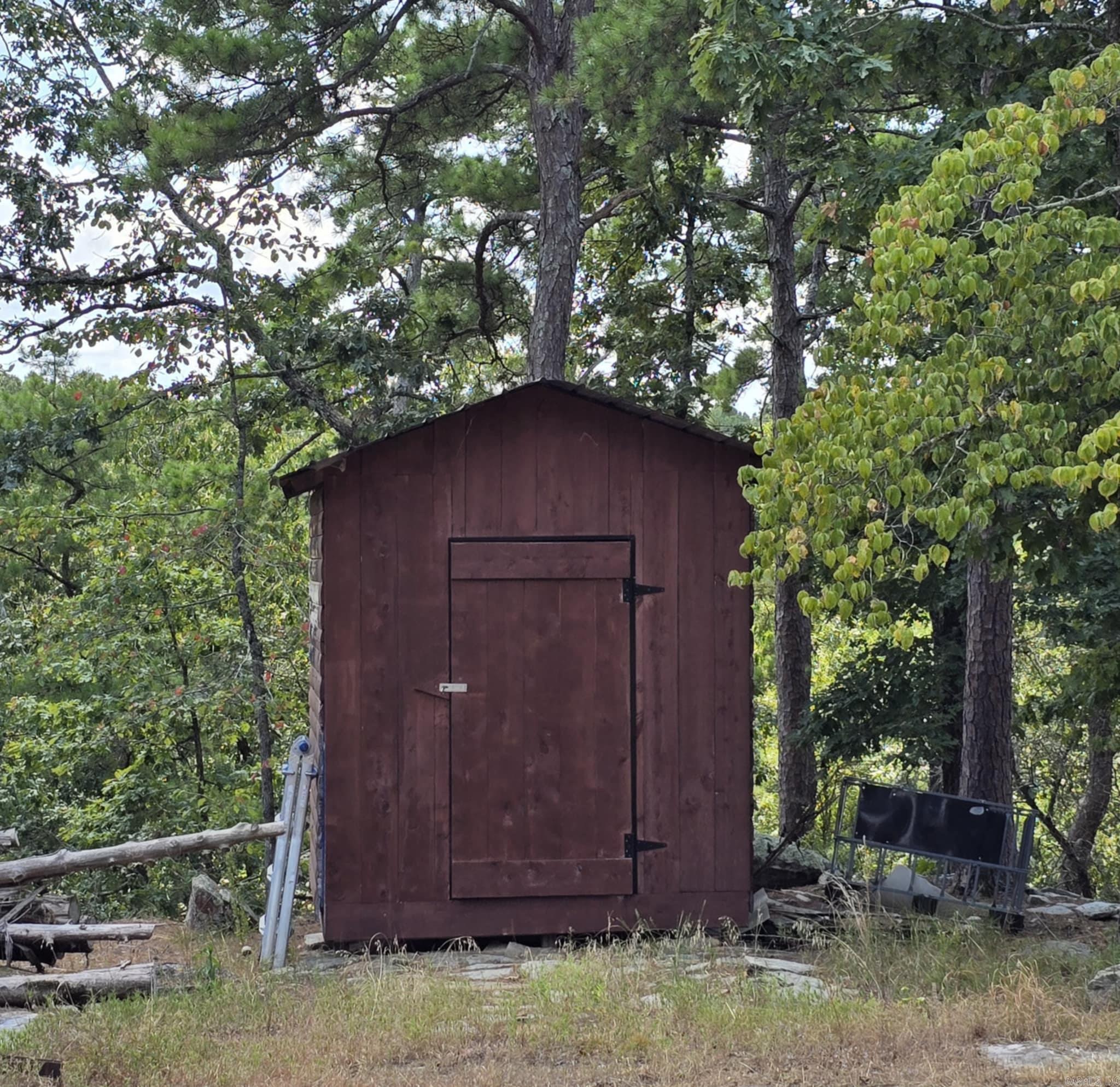 320 Pine Crest  Calico Rock, AR