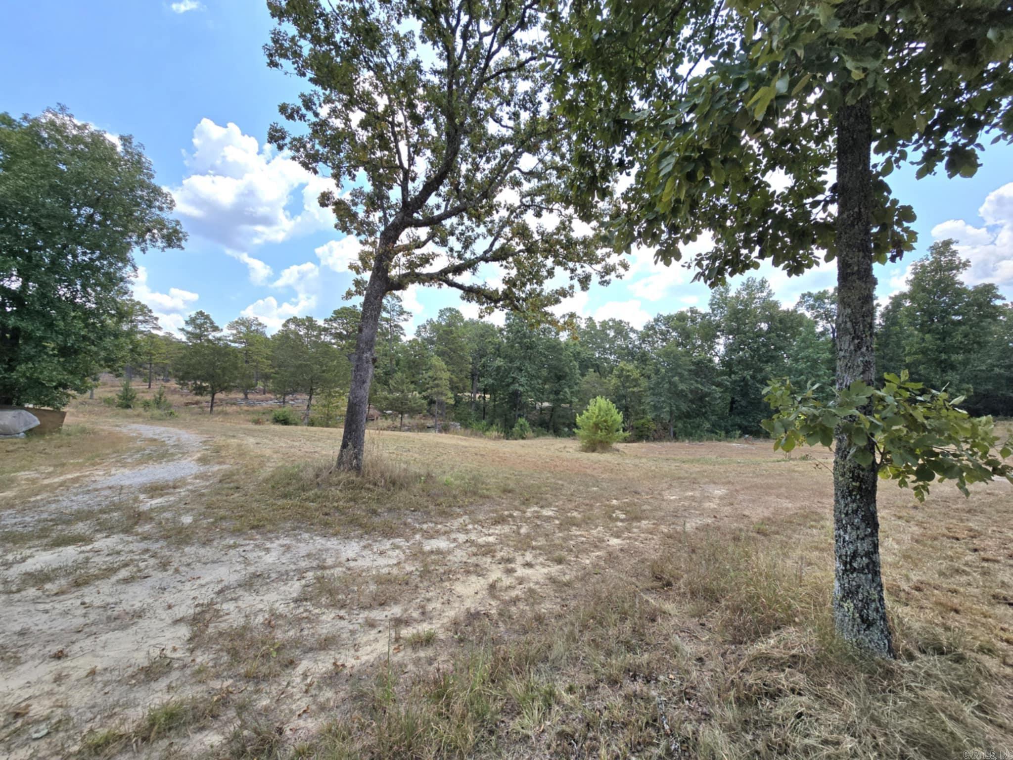 320 Pine Crest  Calico Rock, AR