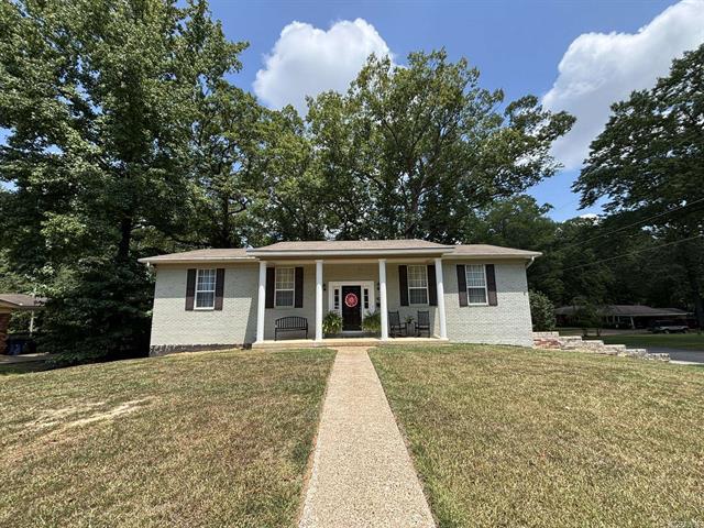1006  Amanda St.  Camden, AR