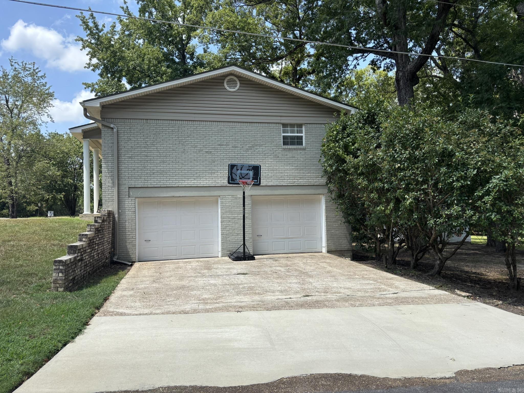 1006 Amanda St.  Camden, AR