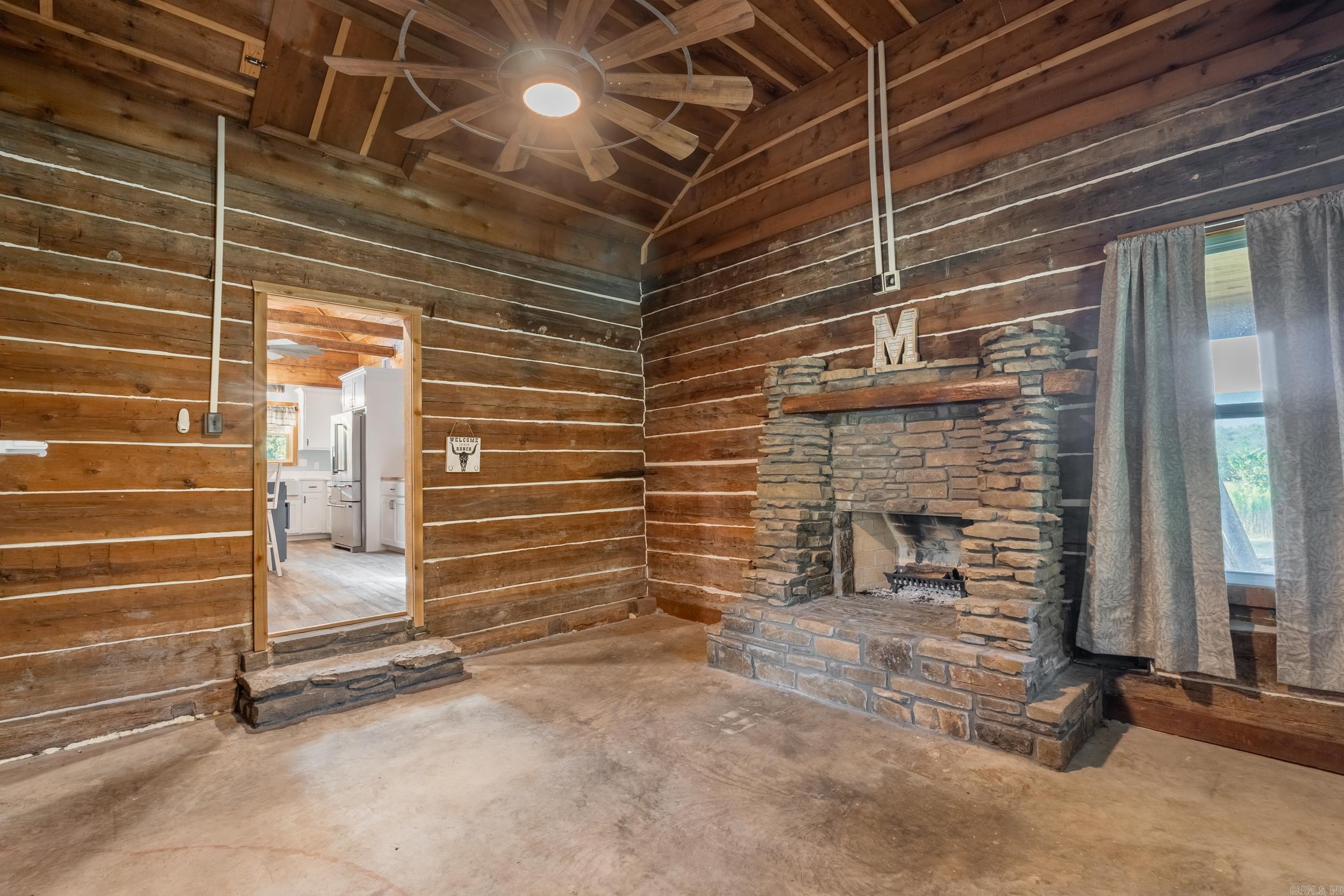 2430 CR 3611 Lamar, AR 72846