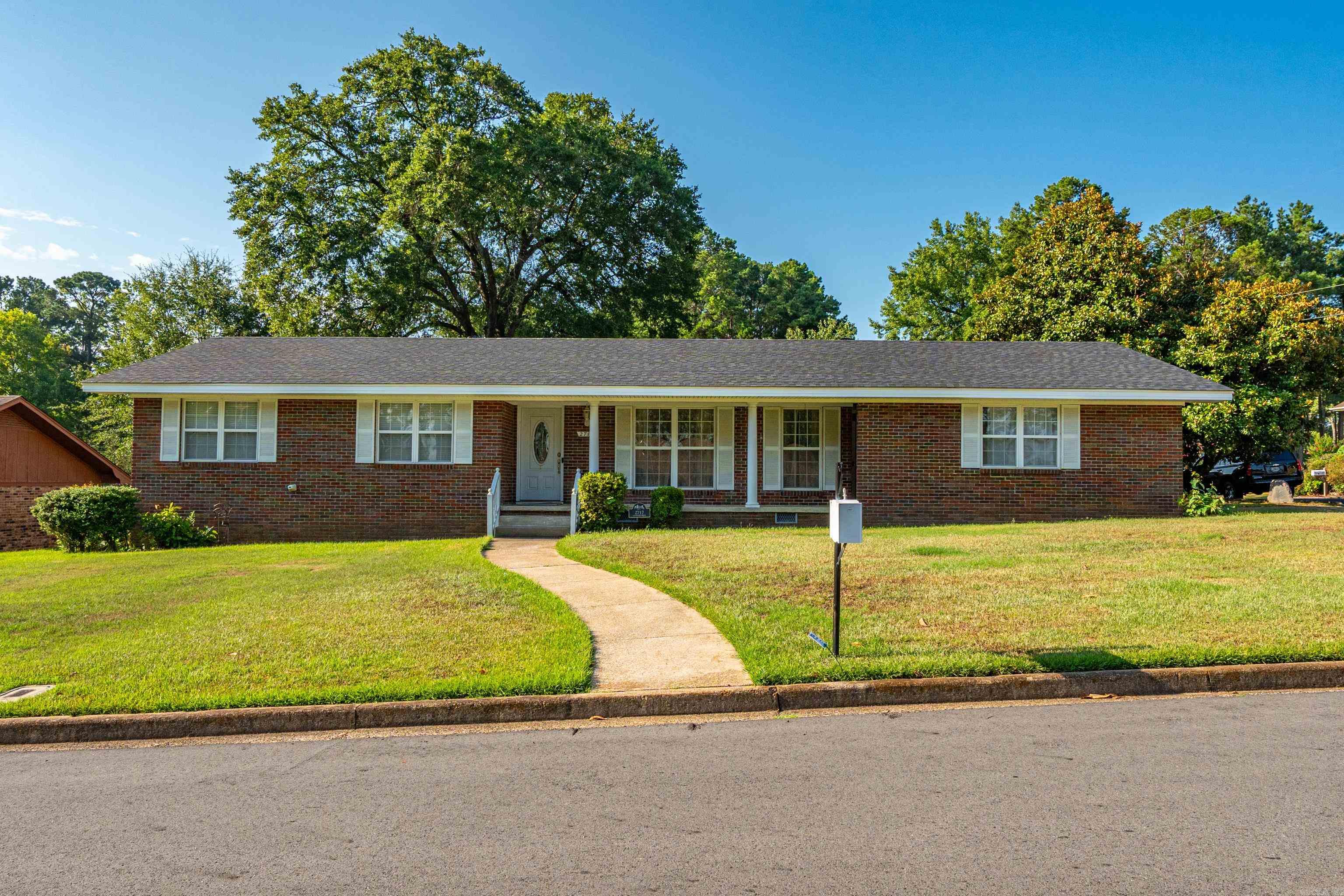 2717 Lynwood  Arkadelphia, AR