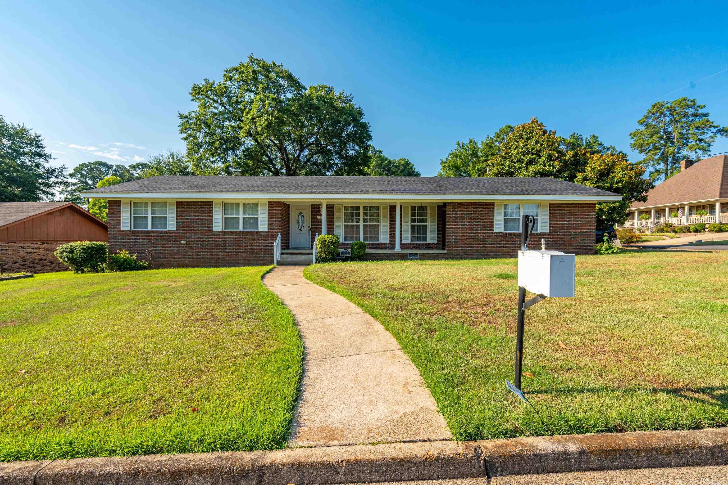 2717 Lynwood  Arkadelphia, AR