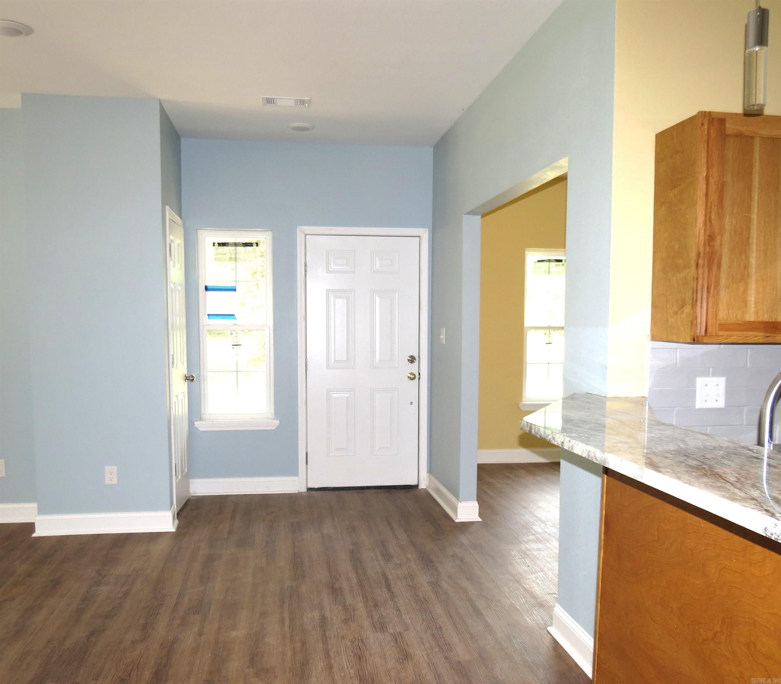 9233 Spring Lake  Pine Bluff, AR