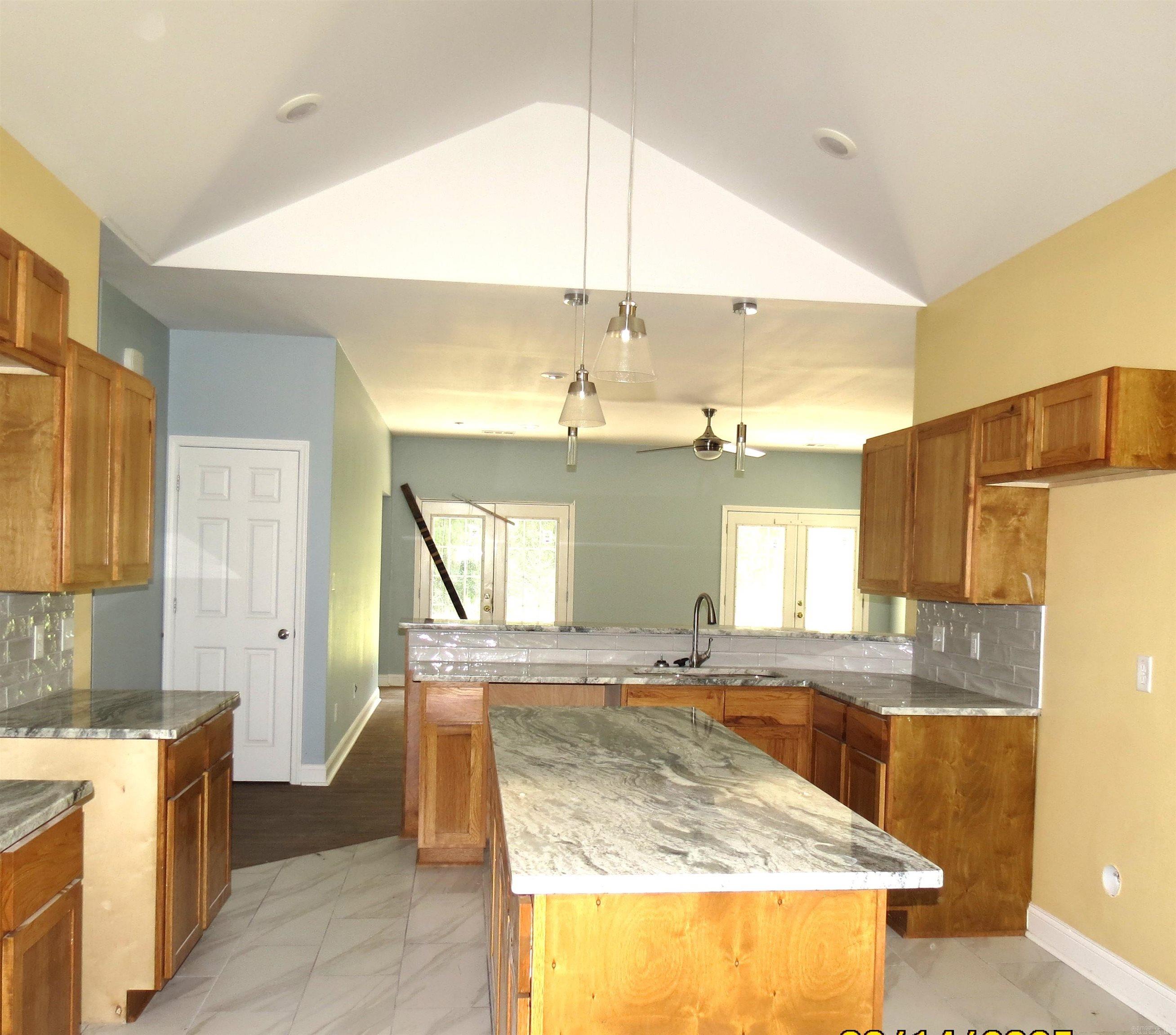 9233 Spring Lake  Pine Bluff, AR