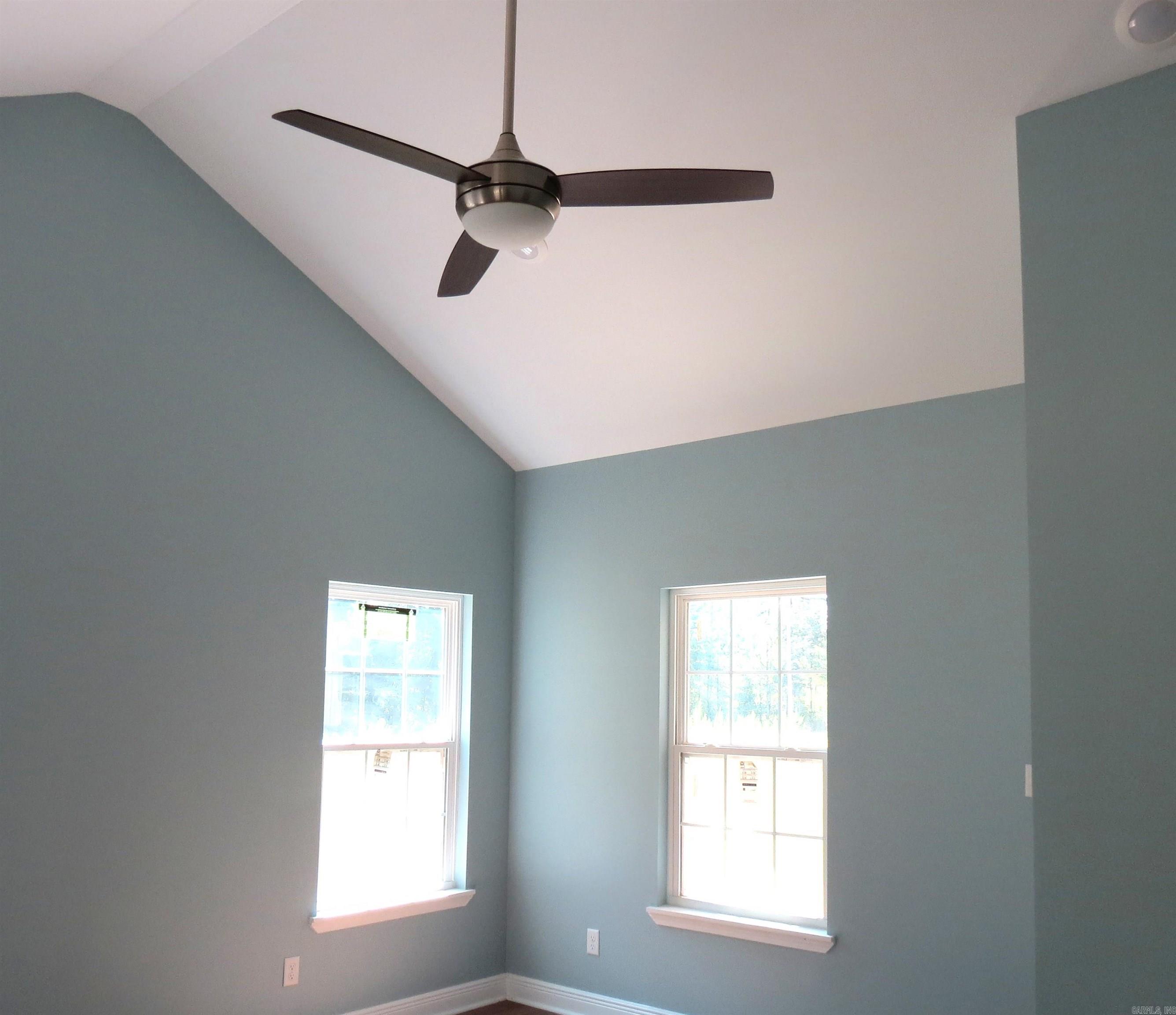 9233 Spring Lake  Pine Bluff, AR