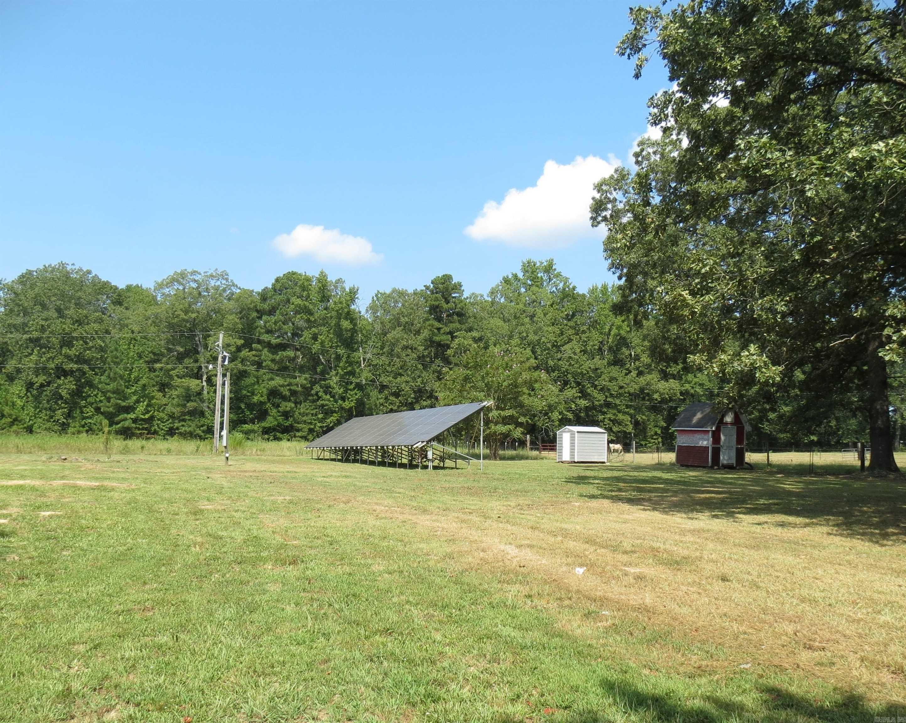 9233 Spring Lake  Pine Bluff, AR