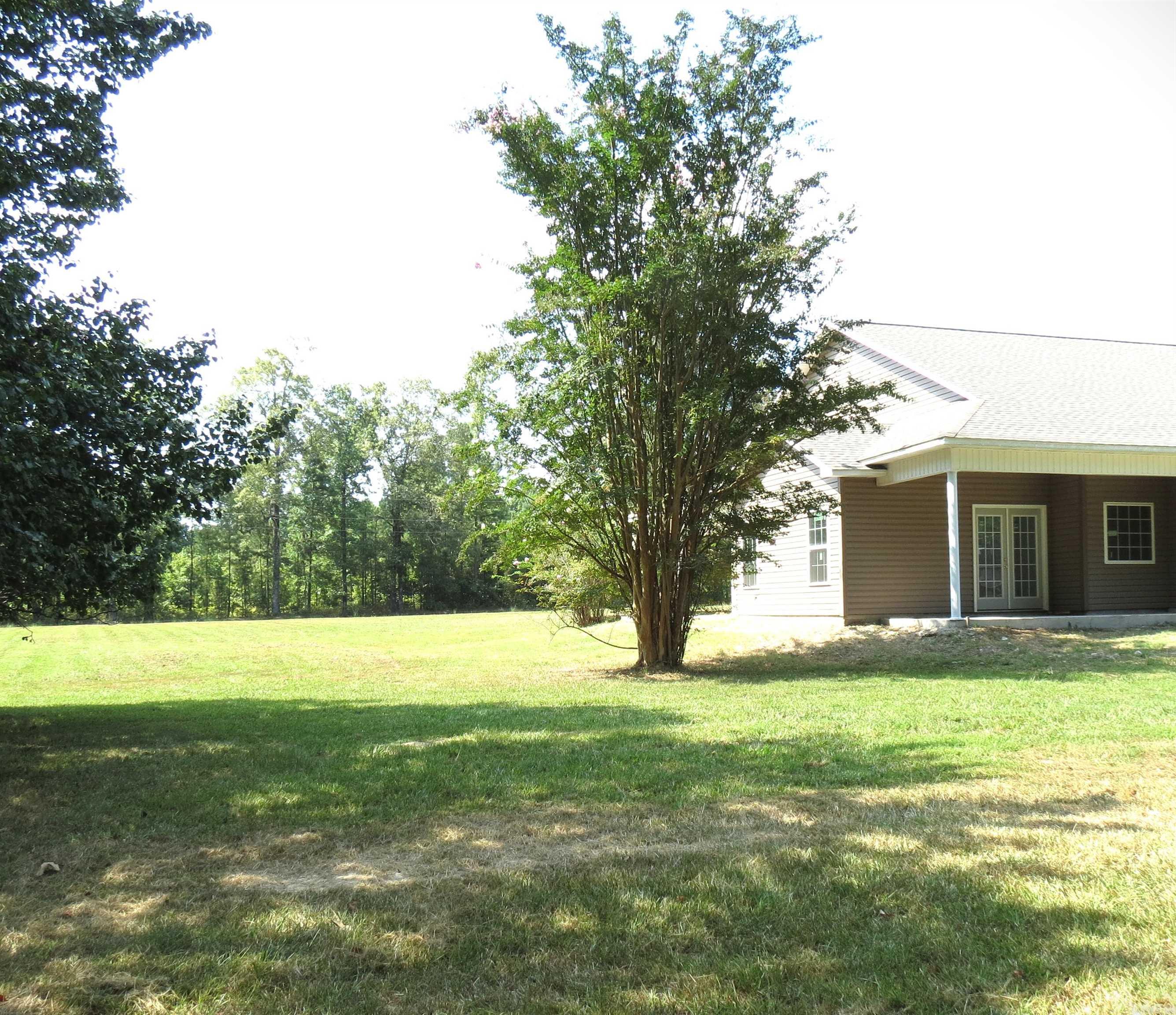 9233 Spring Lake  Pine Bluff, AR