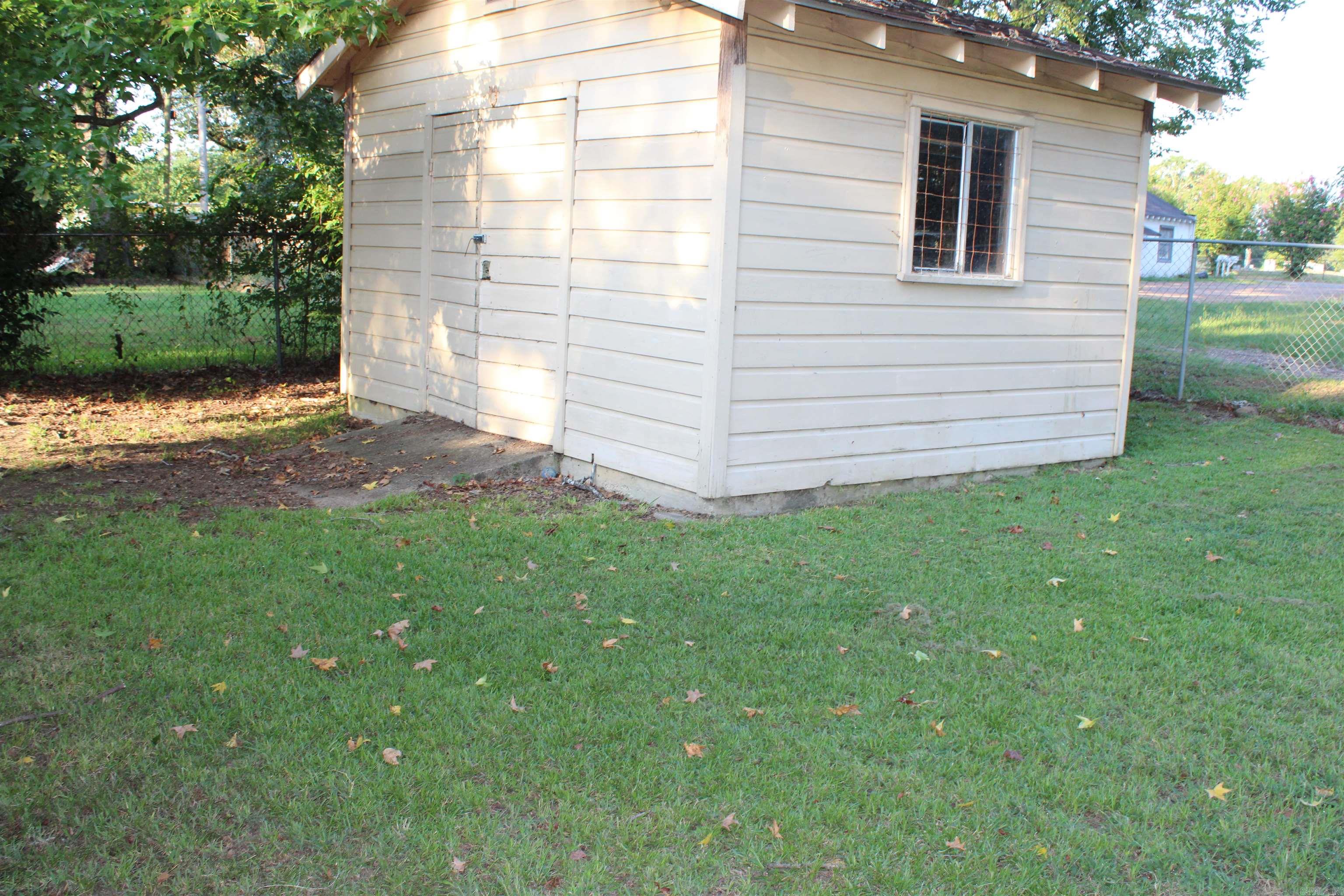 3023 Pecan St  Texarkana, AR