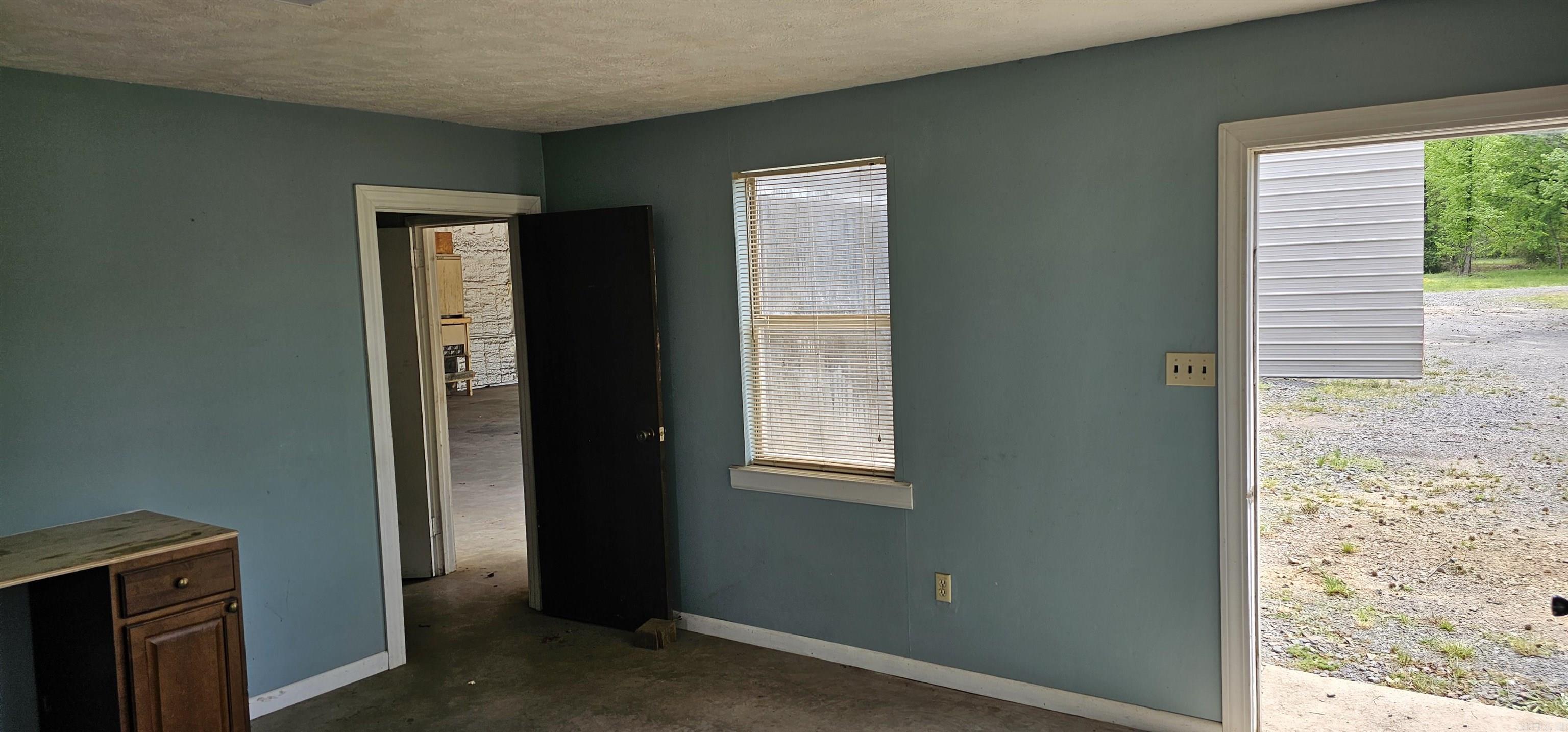 489 Shiloh Rd.  Greers Ferry, AR