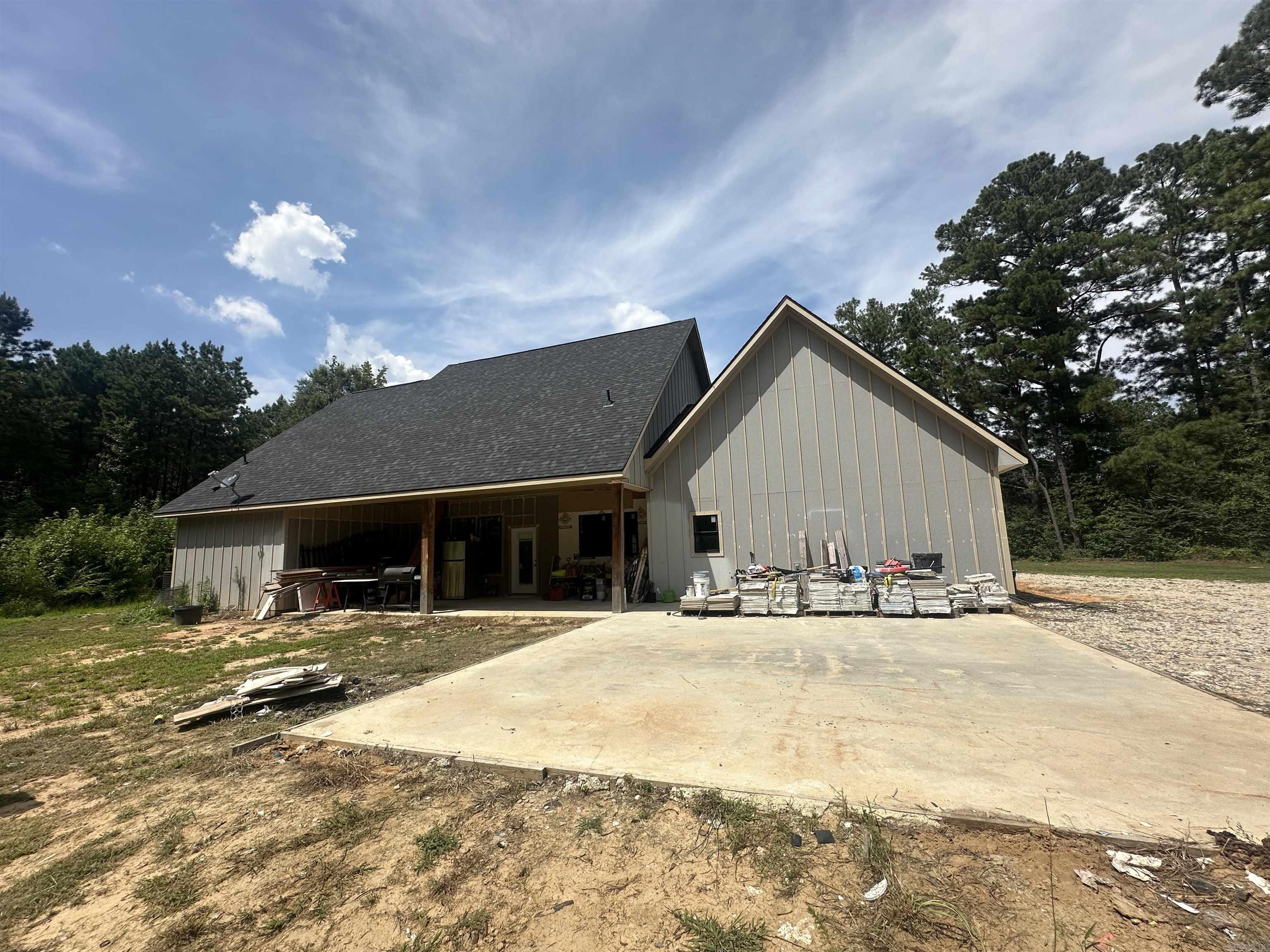 9232 E Highway 77  Atlanta, TX