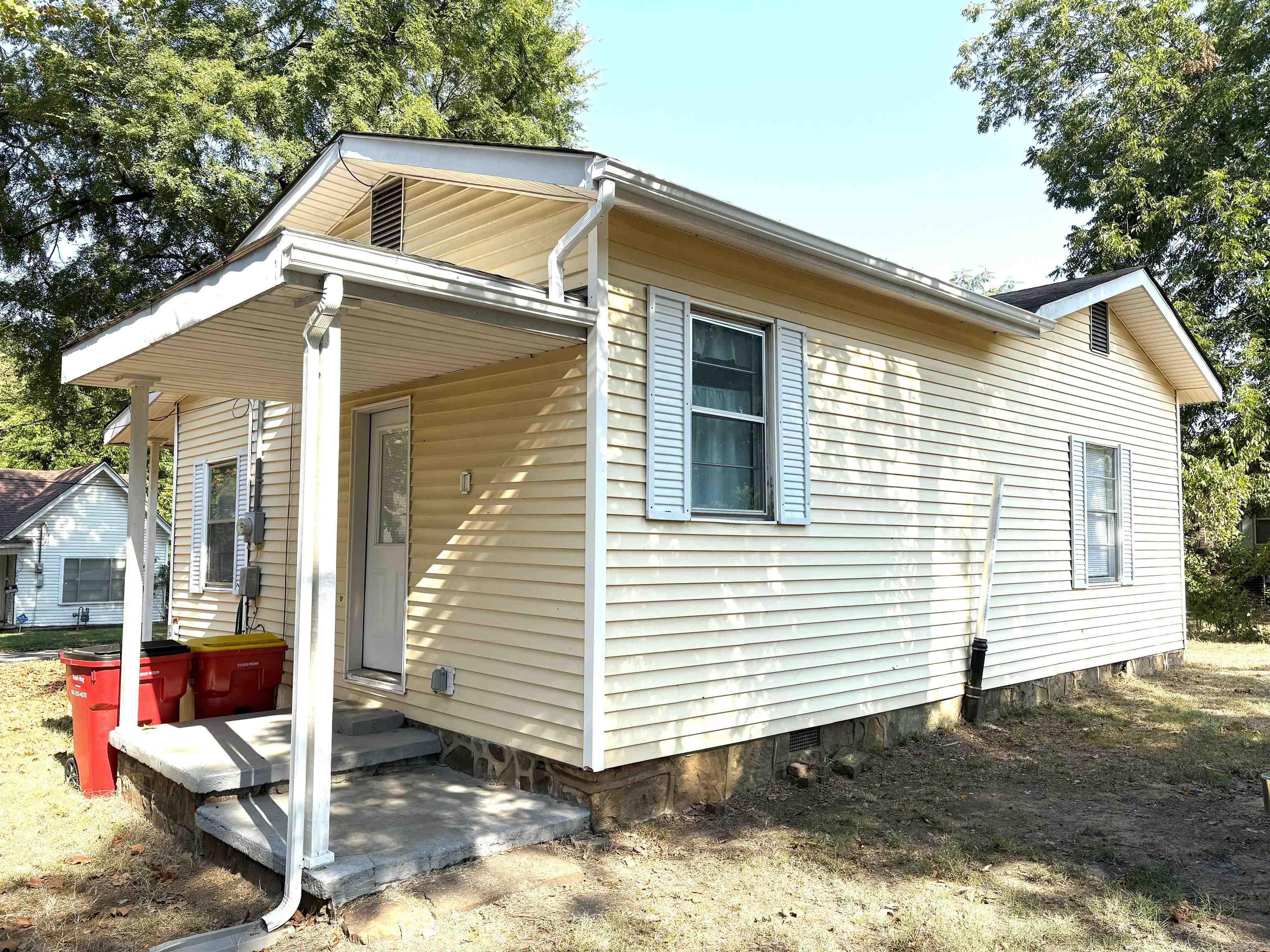 202 N Griffin  Morrilton, AR