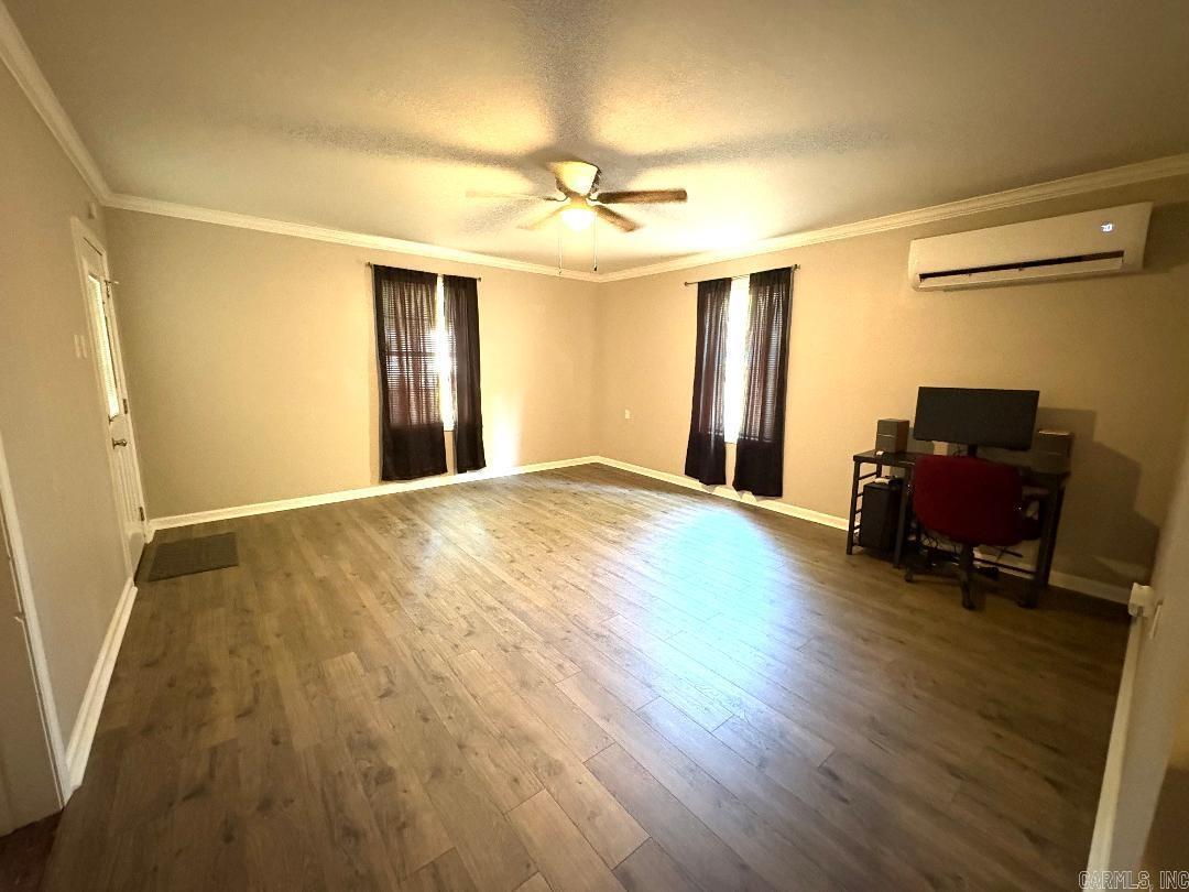 202 N Griffin  Morrilton, AR
