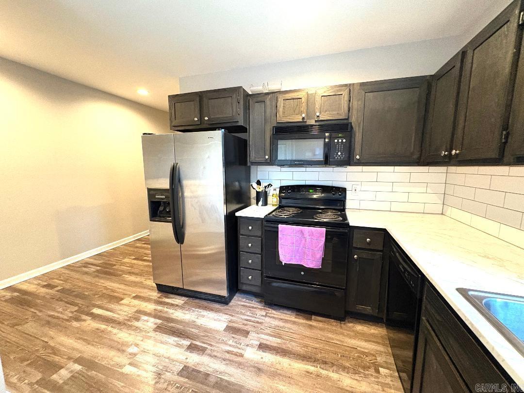 202 N Griffin  Morrilton, AR