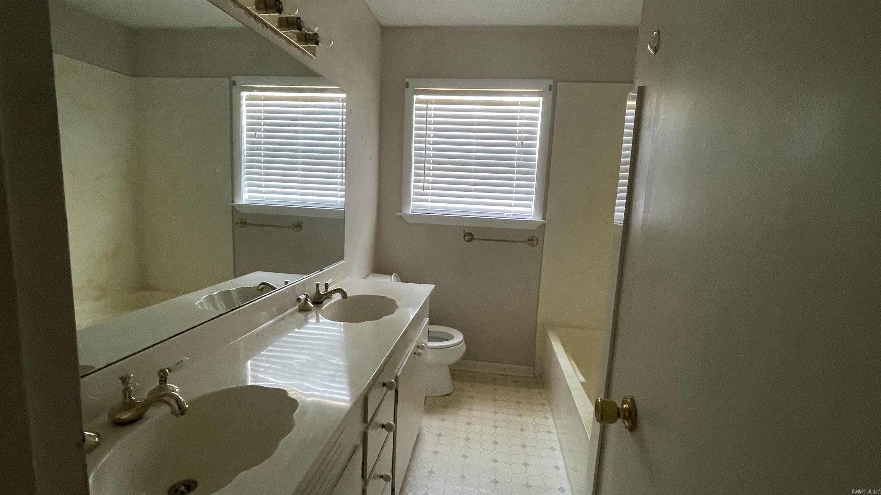 1710 Hidden Valley Drive  Benton, AR