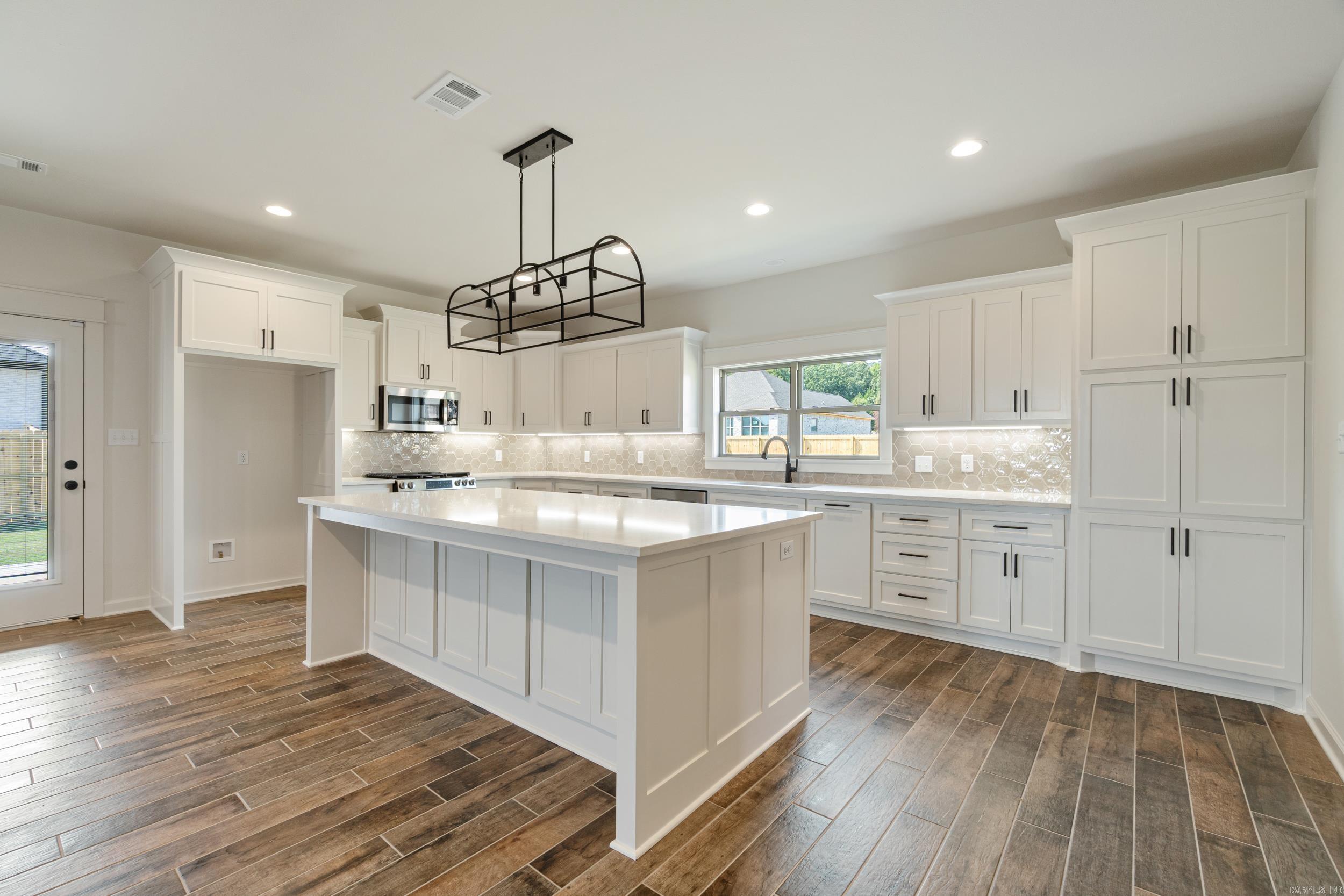 1025 Ridge View  Vilonia, AR