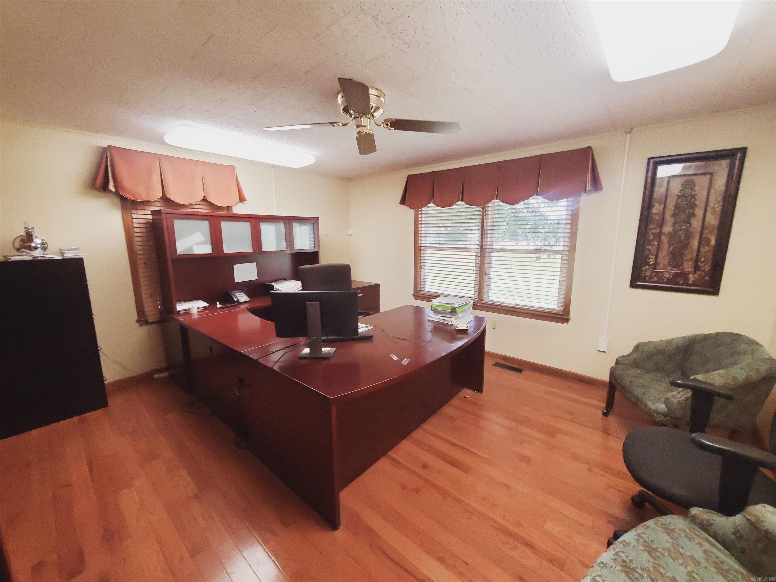 1287/1281 W North  Piggott, AR
