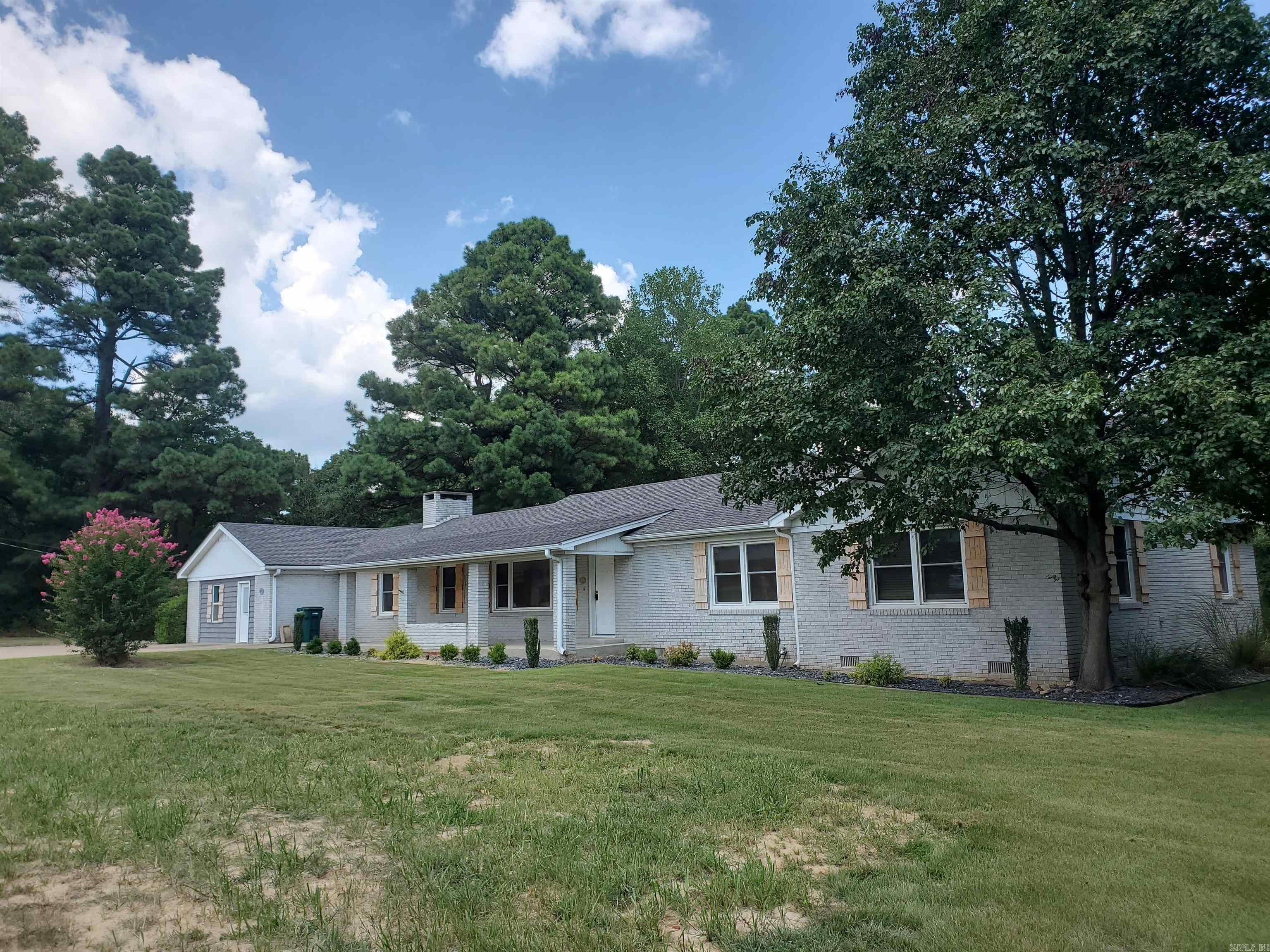 1287/1281 W North  Piggott, AR