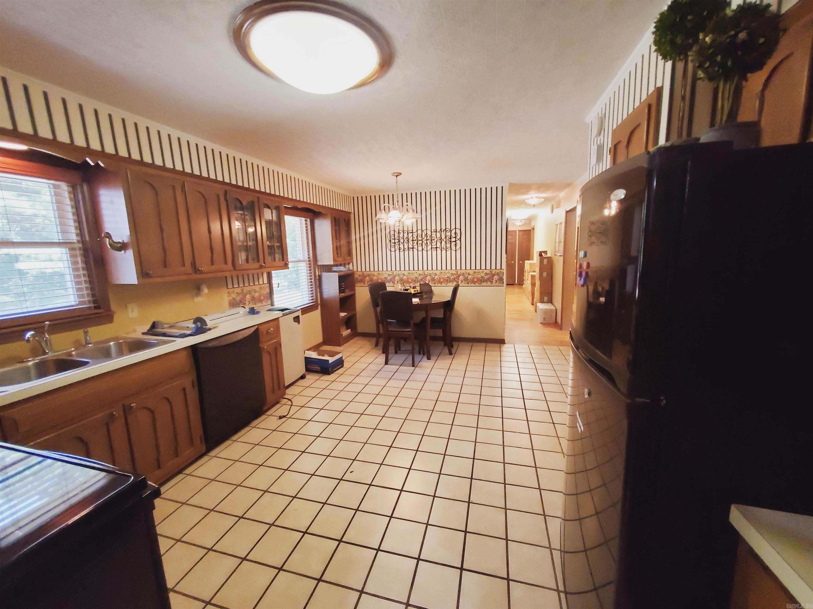 1287/1281 W North  Piggott, AR