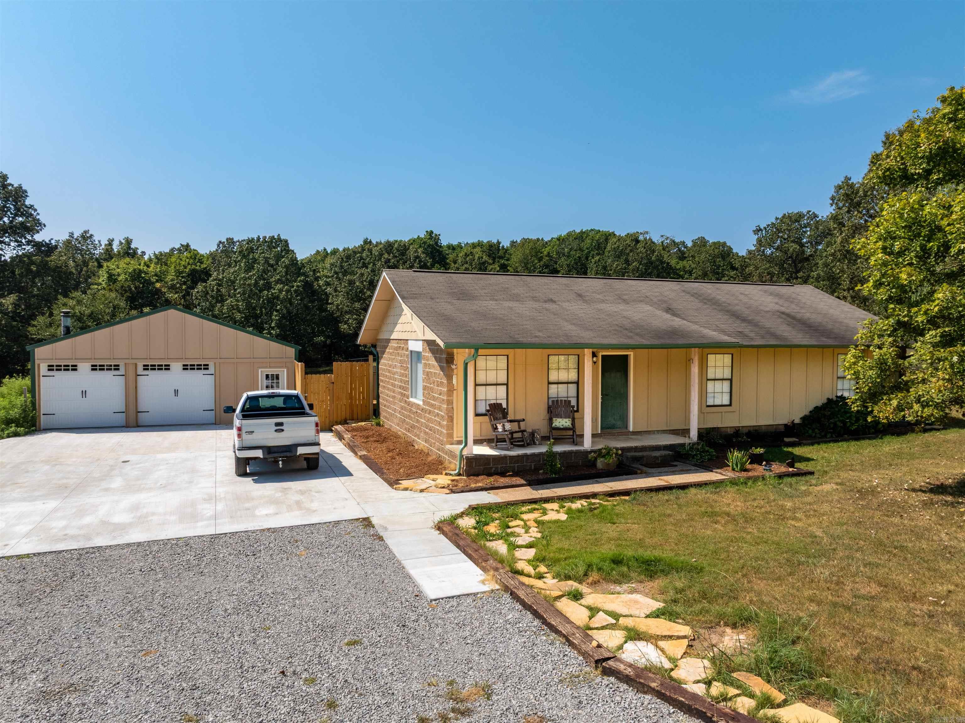 147 Pleasant Hills Rd  Batesville, AR