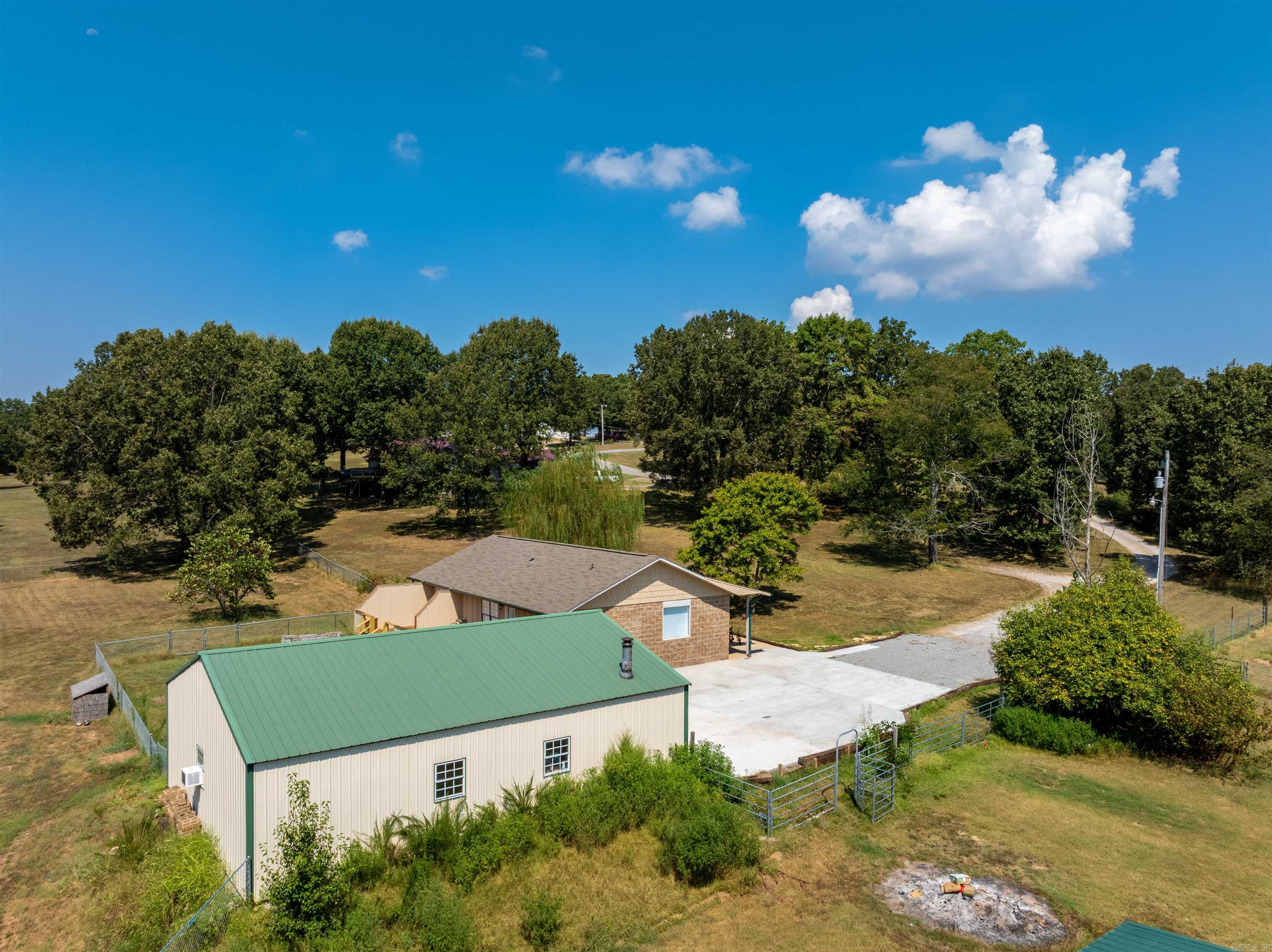 147 Pleasant Hills Rd  Batesville, AR
