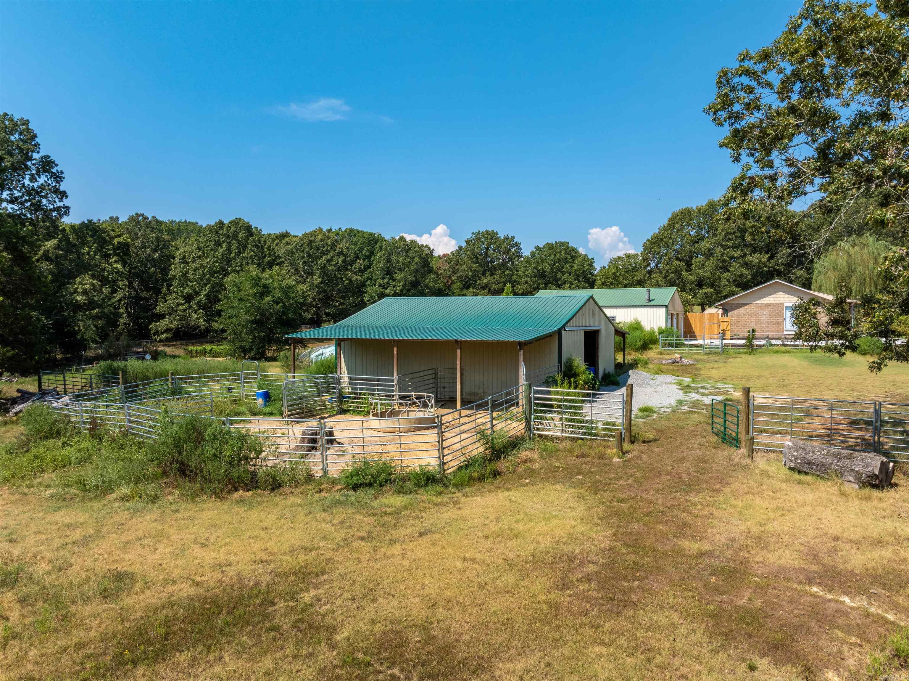 147 Pleasant Hills Rd  Batesville, AR