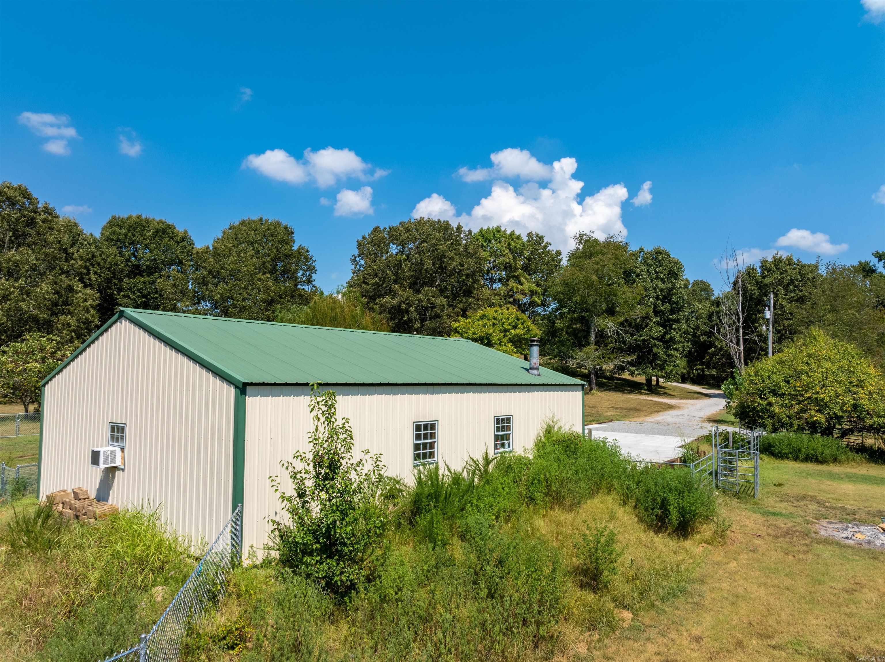 147 Pleasant Hills Rd  Batesville, AR