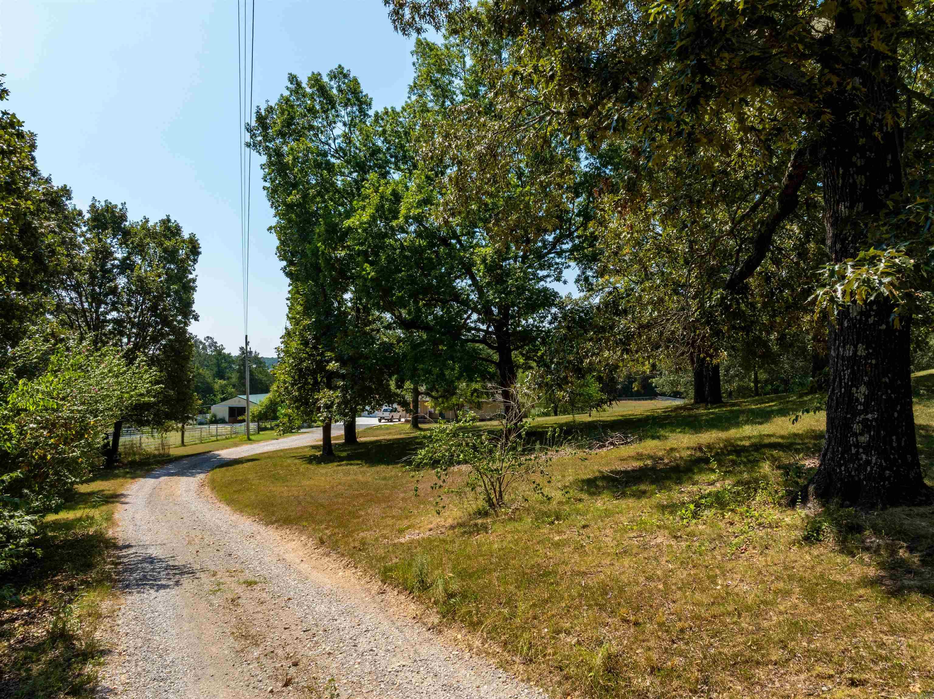 147 Pleasant Hills Rd  Batesville, AR