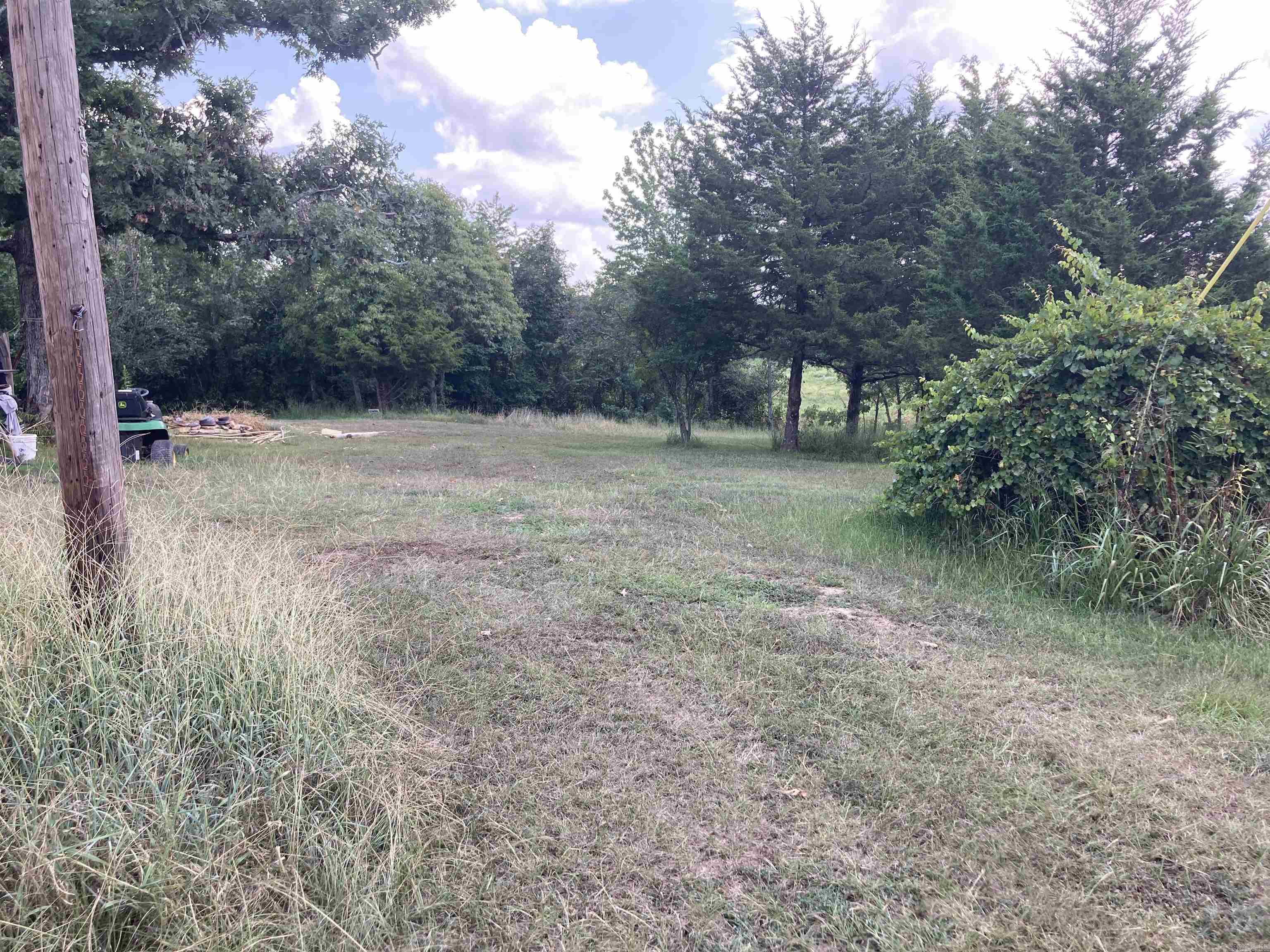 1128 Polk Road 23  Cove, AR
