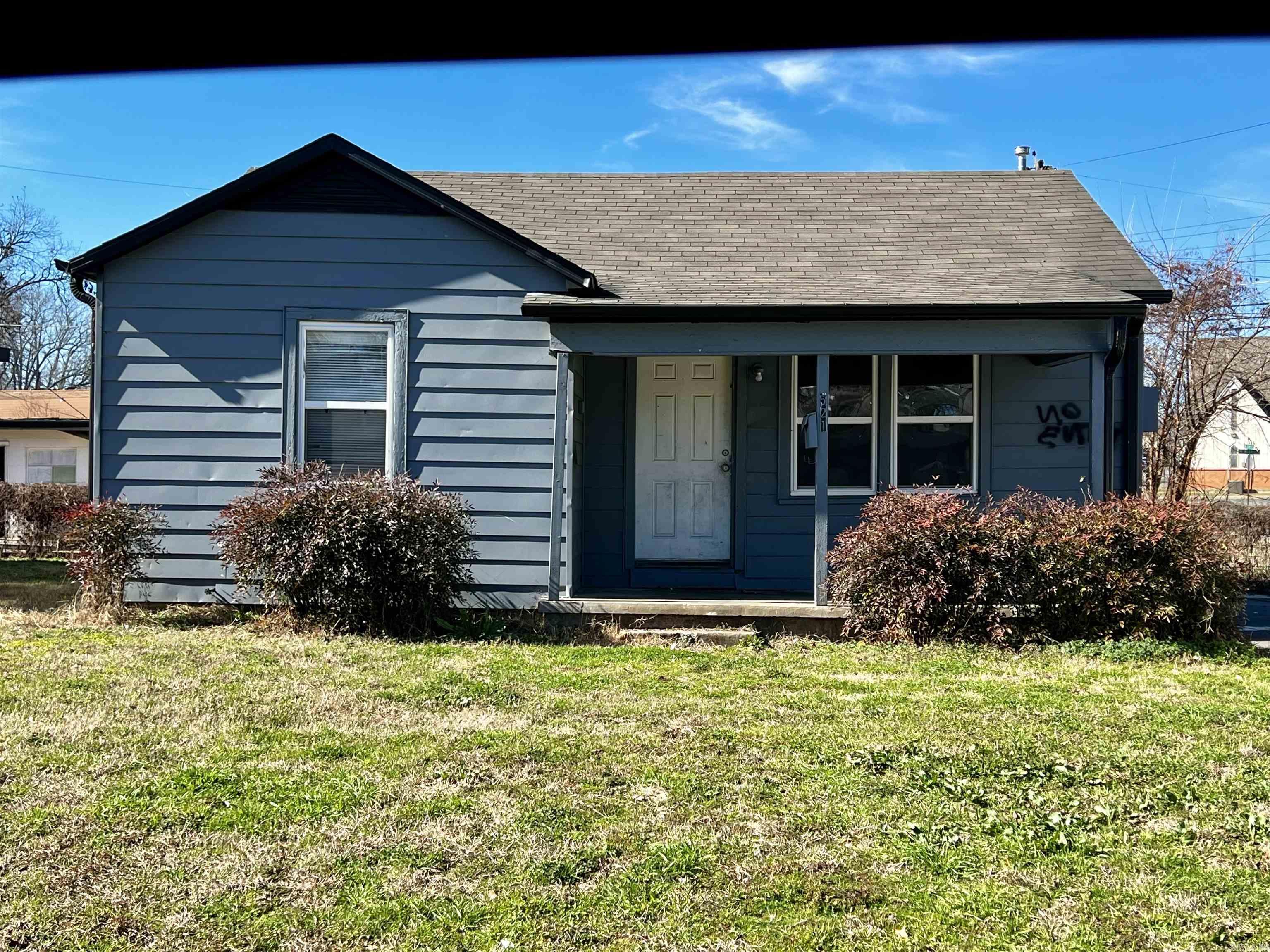 2420 Division  North Little Rock, AR