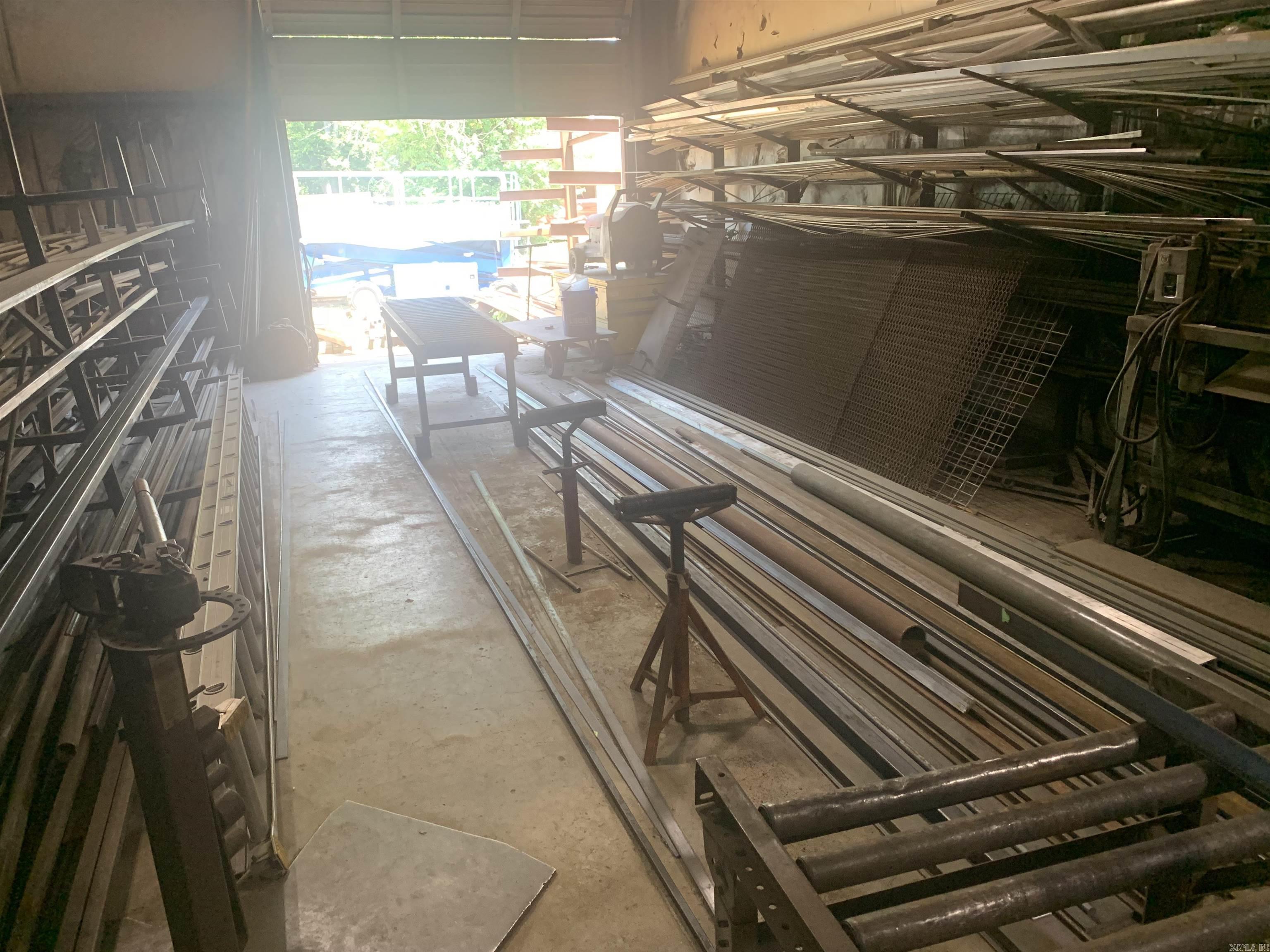 1301 W Pleasure  Searcy, AR