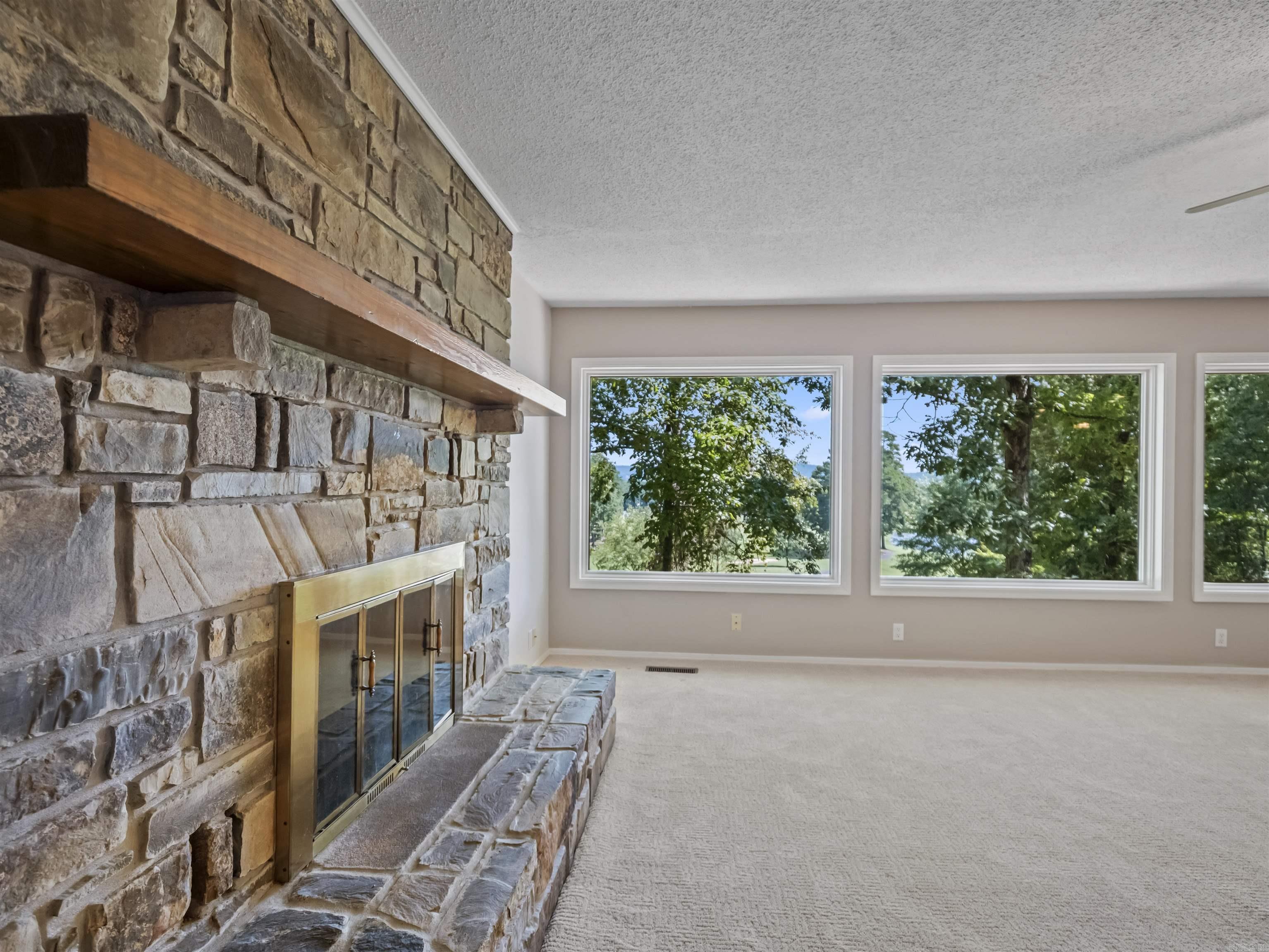 46 Acceso Circle Hot Springs Village, AR 71909