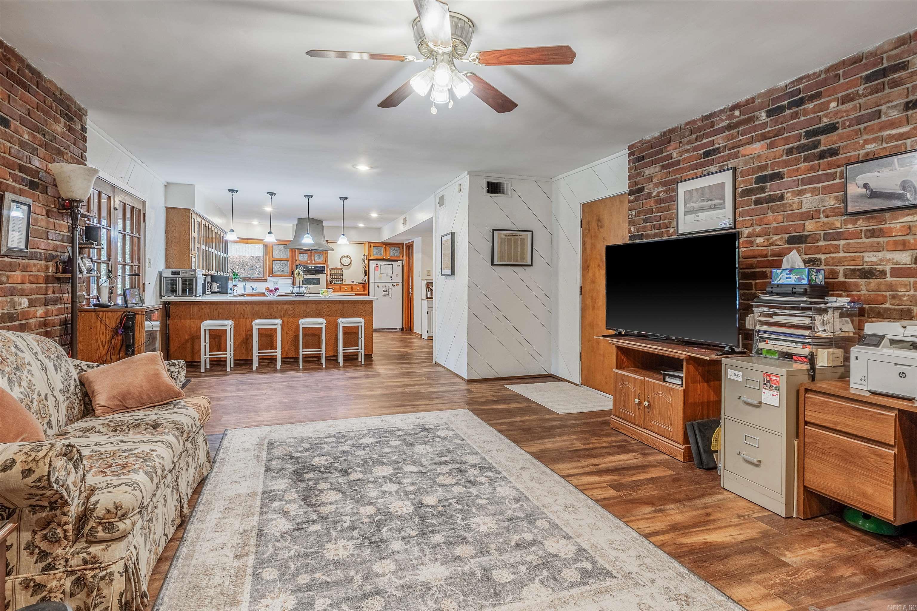 122 N Woodland Drive  Conway, AR