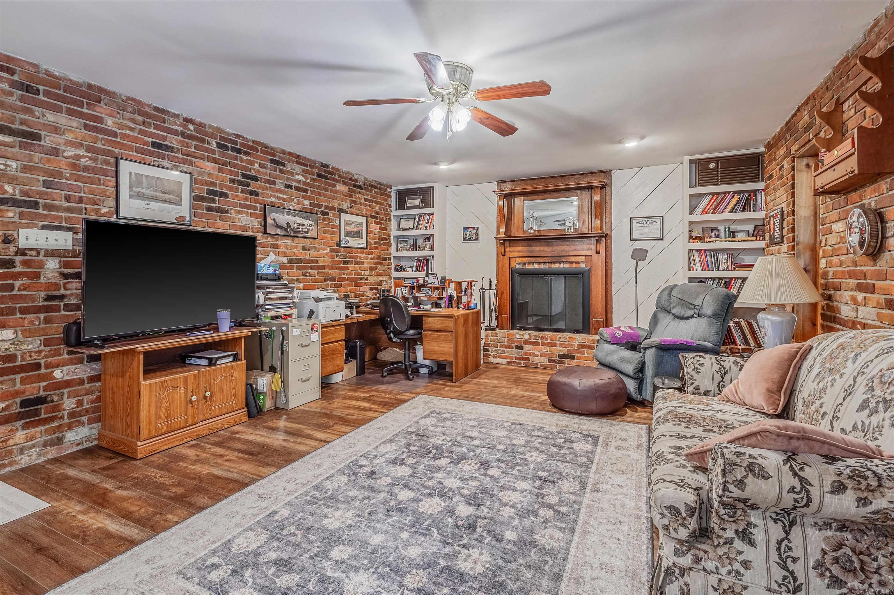 122 N Woodland Drive  Conway, AR