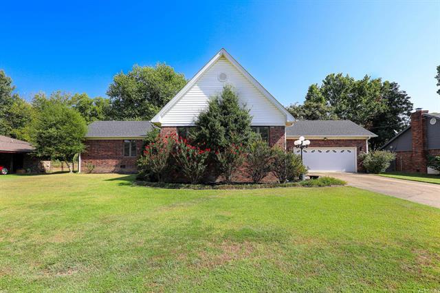 521 W CROSS ST.  Benton, AR