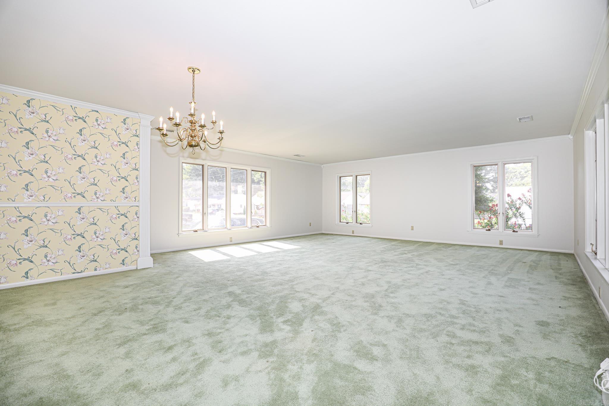 521 W CROSS ST.  Benton, AR