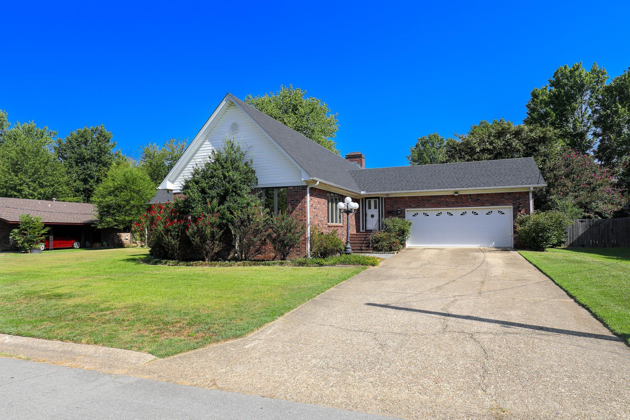 521 W CROSS ST.  Benton, AR