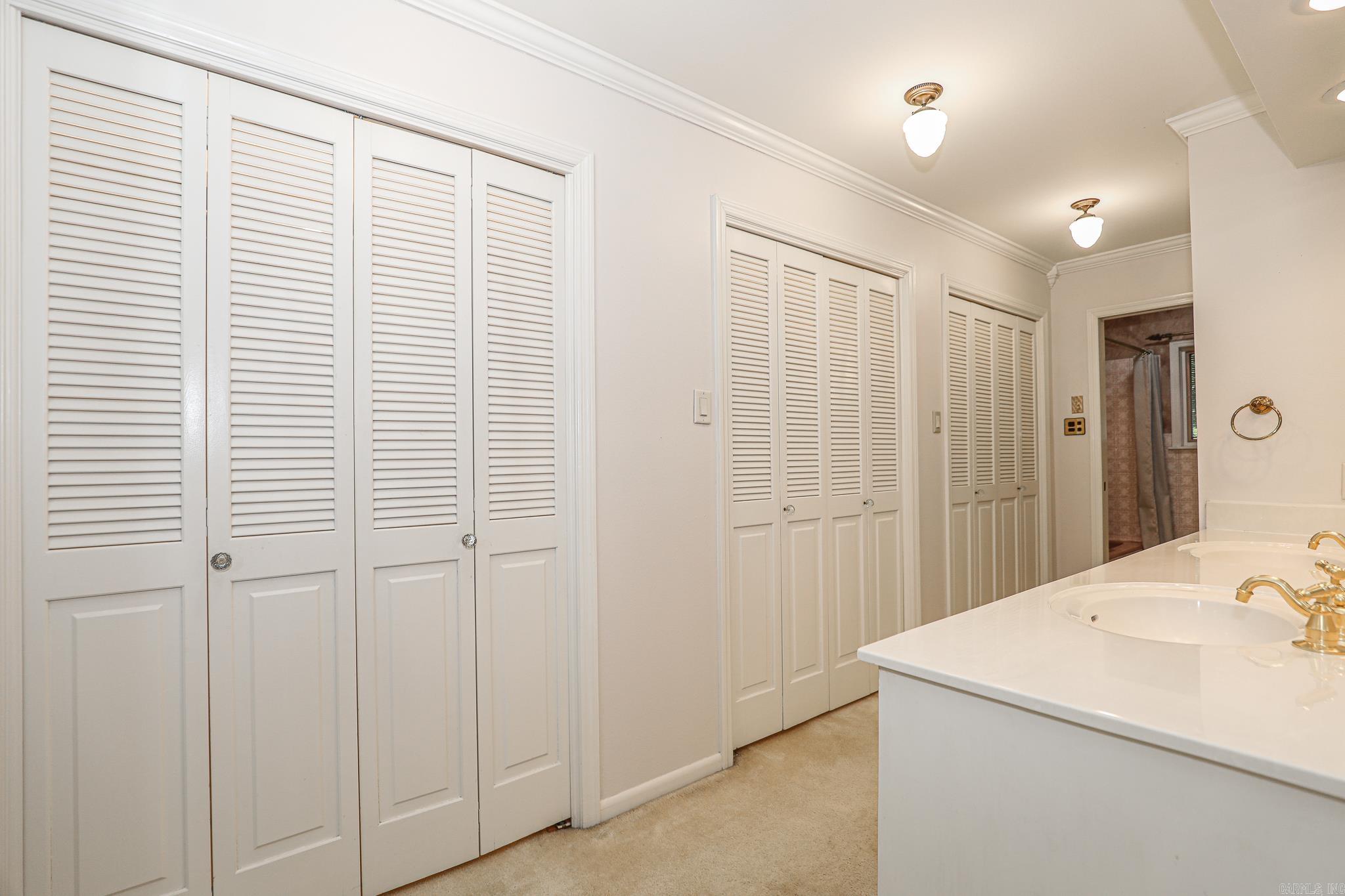 521 W CROSS ST.  Benton, AR