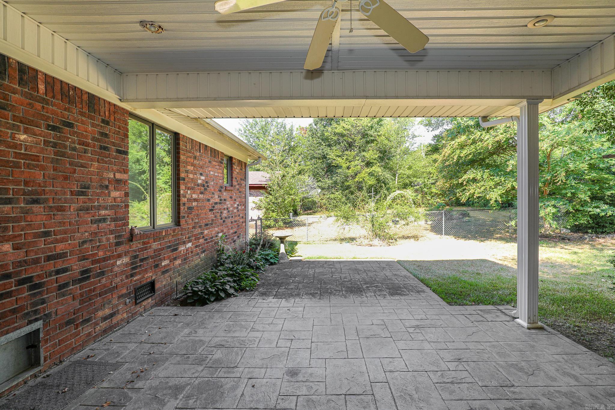 521 W CROSS ST.  Benton, AR
