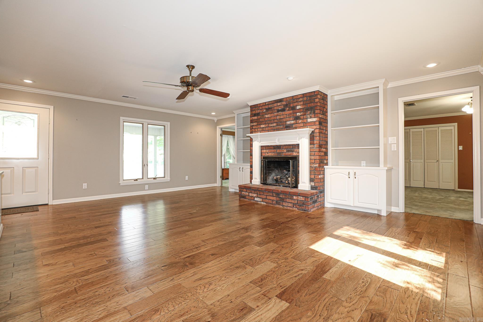 521 W CROSS ST.  Benton, AR