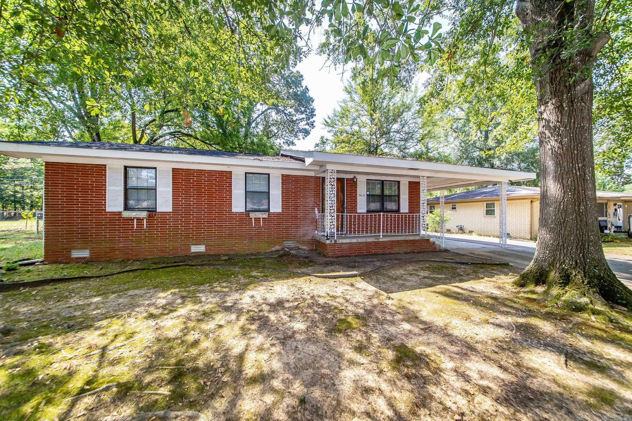 5621 Applewood Drive North Little Rock, AR 72118