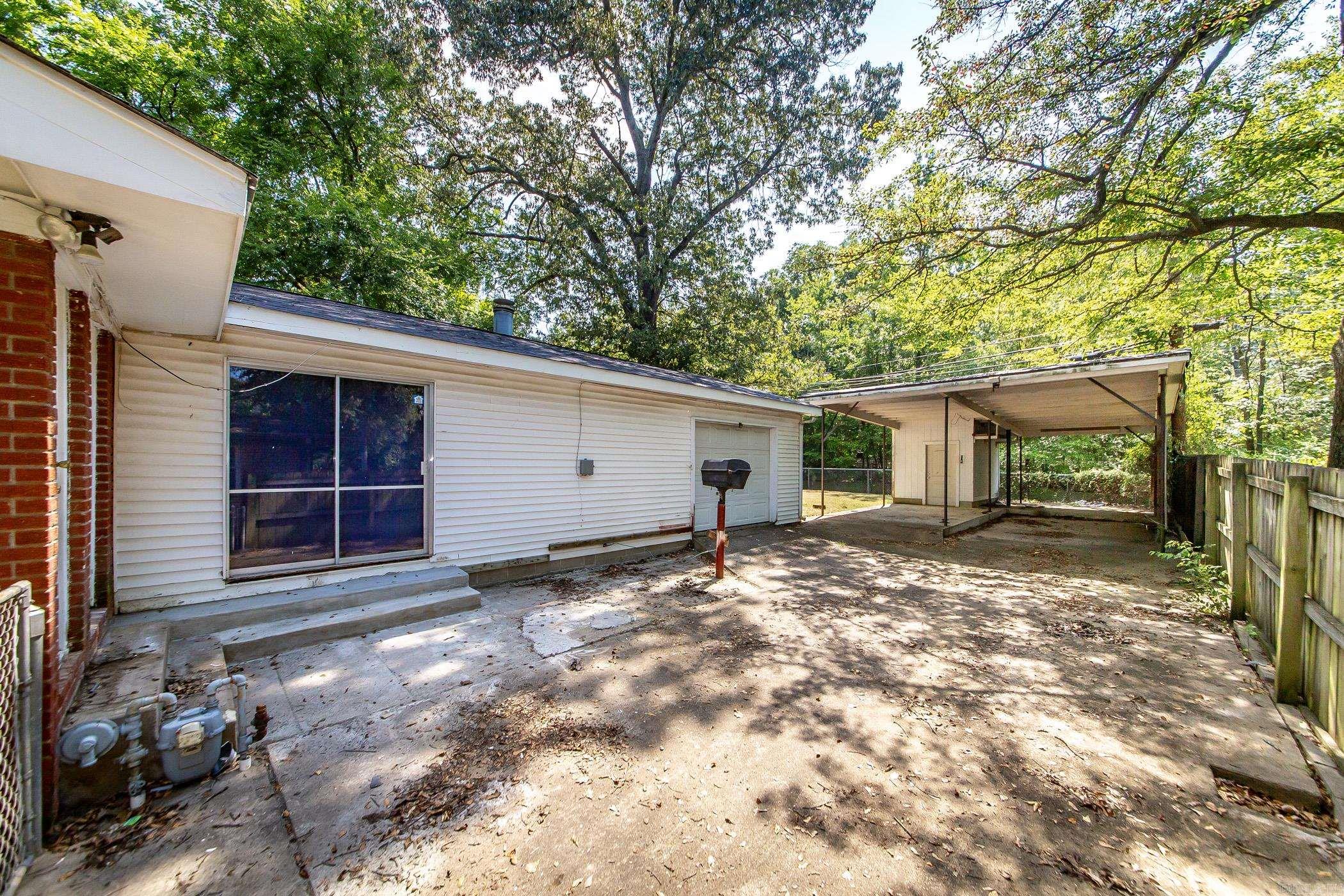 5621 Applewood Drive North Little Rock, AR 72118