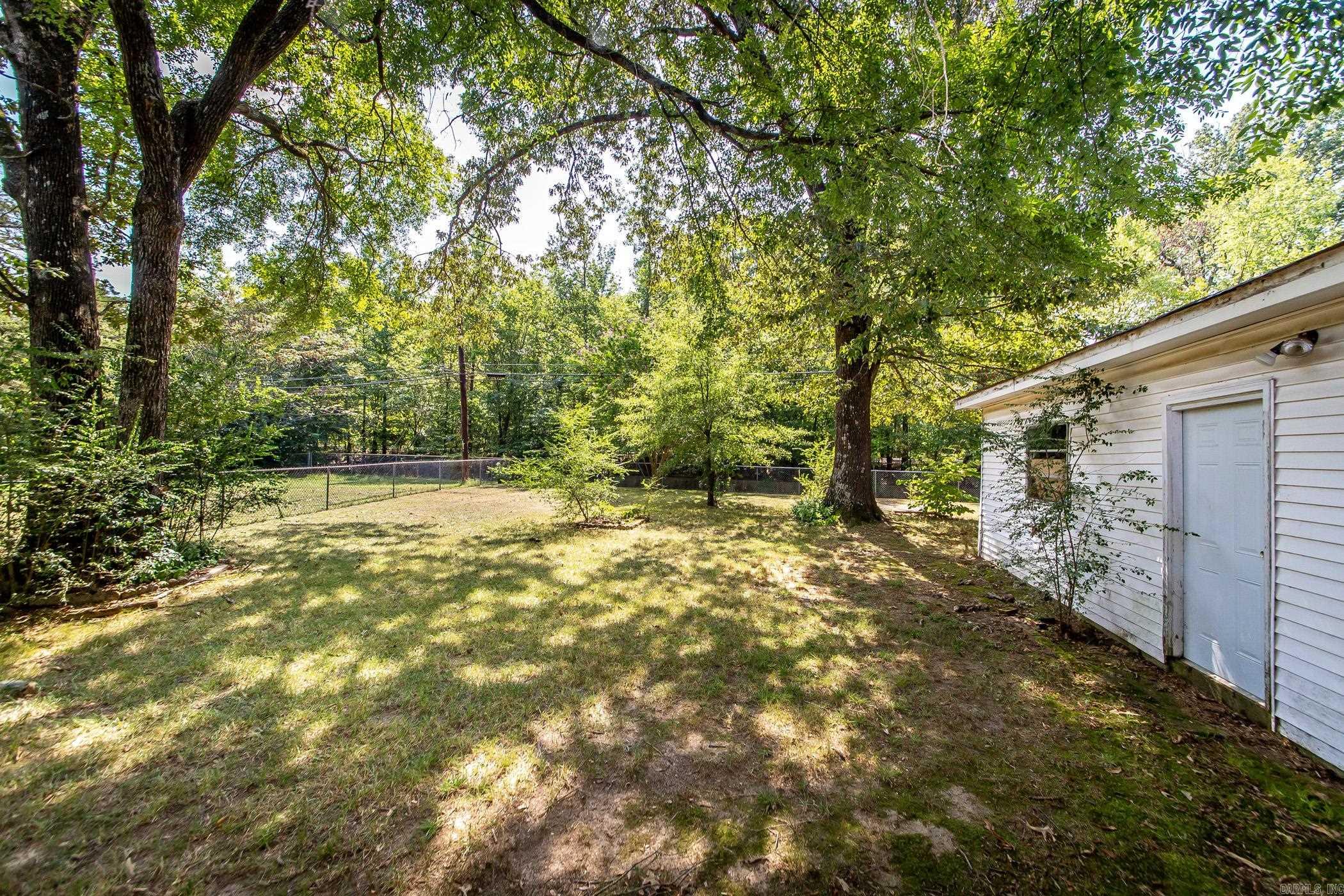 5621 Applewood Drive North Little Rock, AR 72118