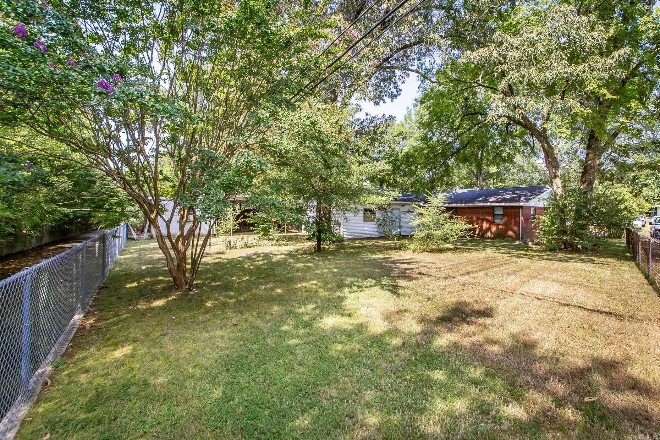5621 Applewood Drive North Little Rock, AR 72118