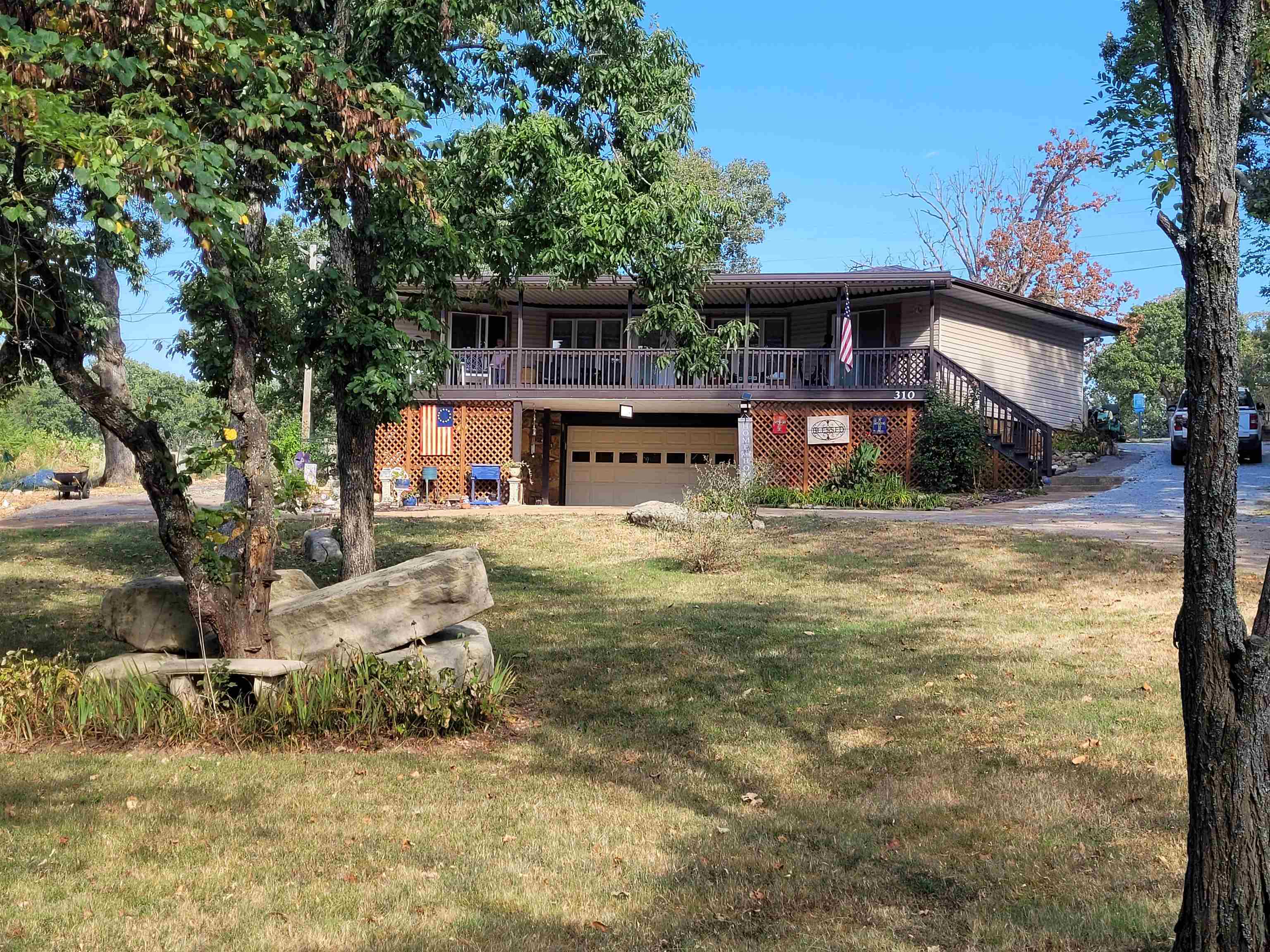 310 W Green Valley Drive  Horseshoe Bend, AR