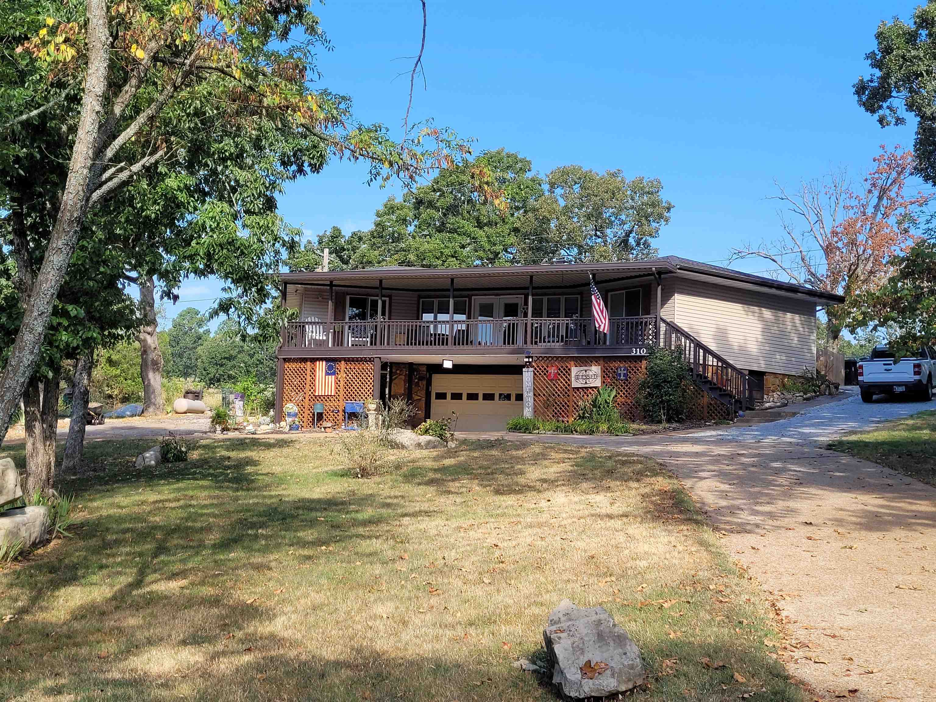310 W Green Valley Drive  Horseshoe Bend, AR