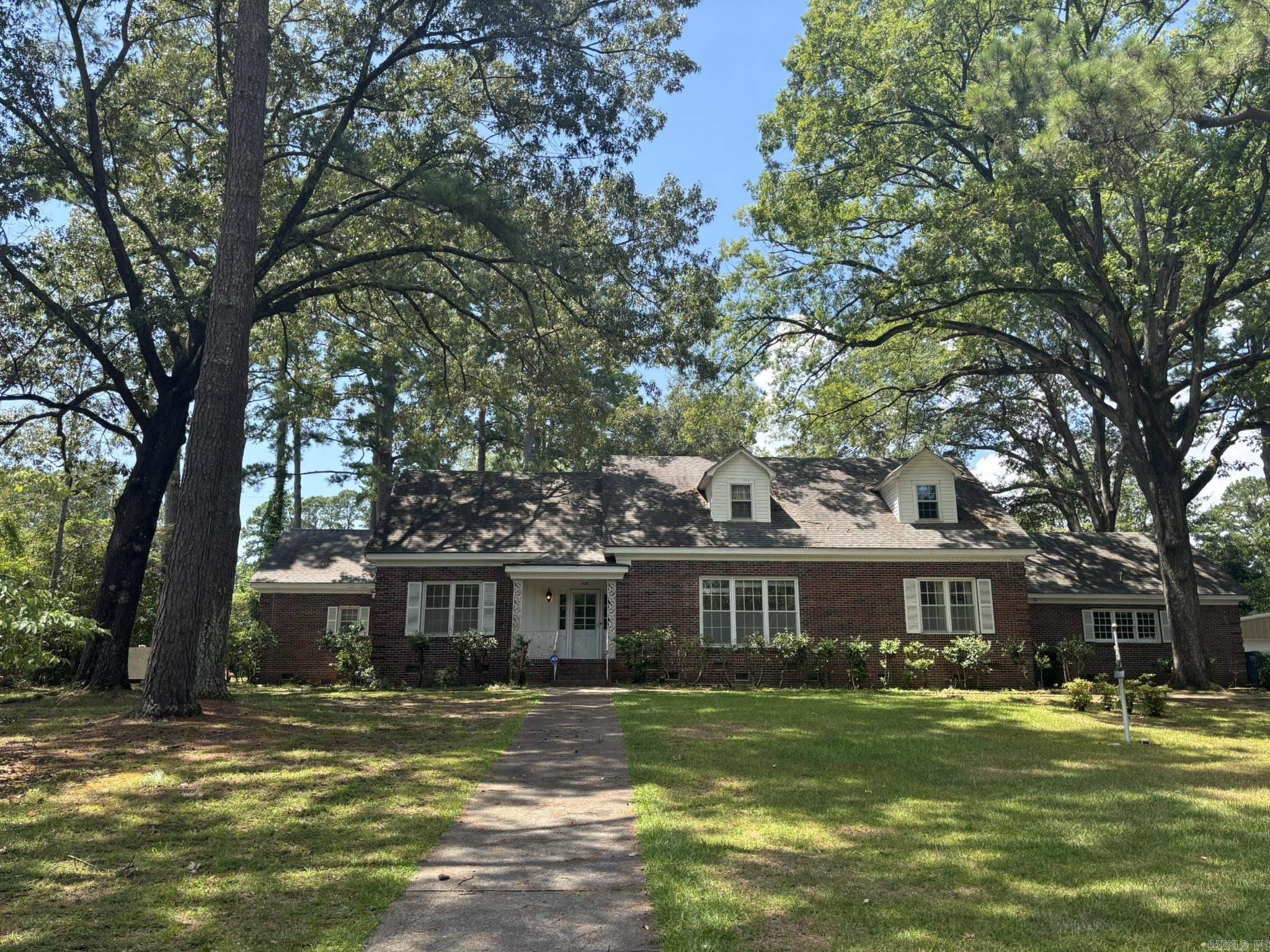 308 Elaine  Camden, AR